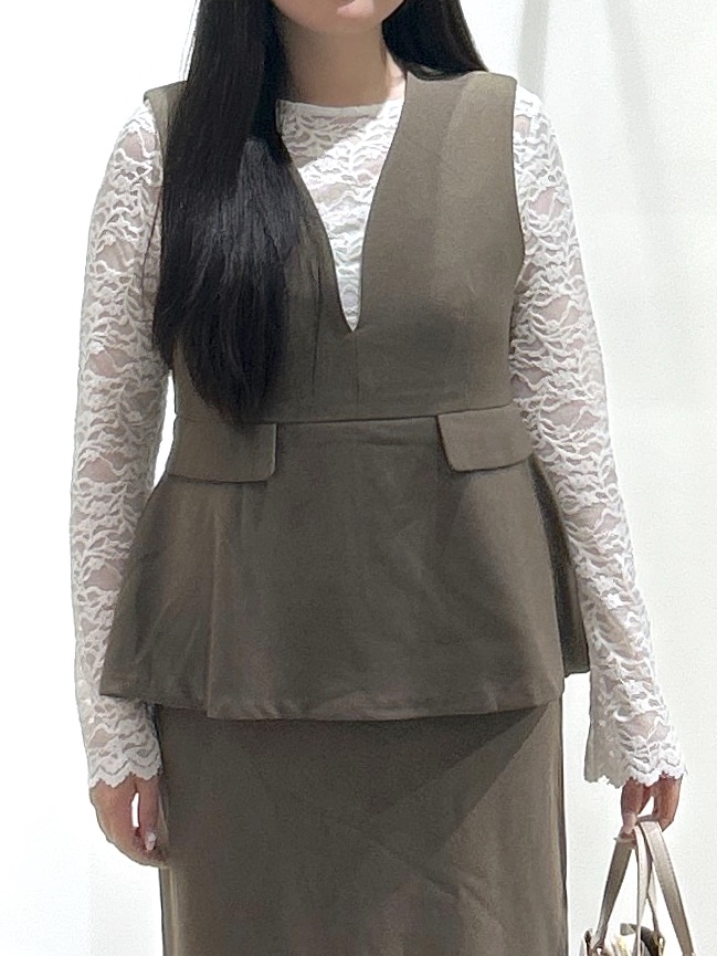 sayaさんの「OPAQUE.CLIP｜レースベロア トップス【洗濯機OK】」を使ったコーディネート