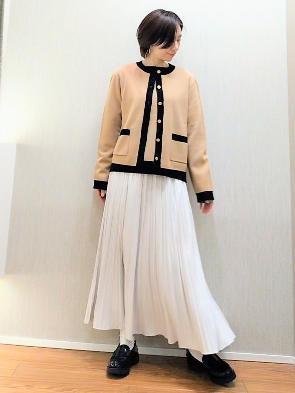 ミズタさんの「UNTITLED｜【アンサンブル可/ジャケットライク】モールラインカーディガン」を使ったコーディネート