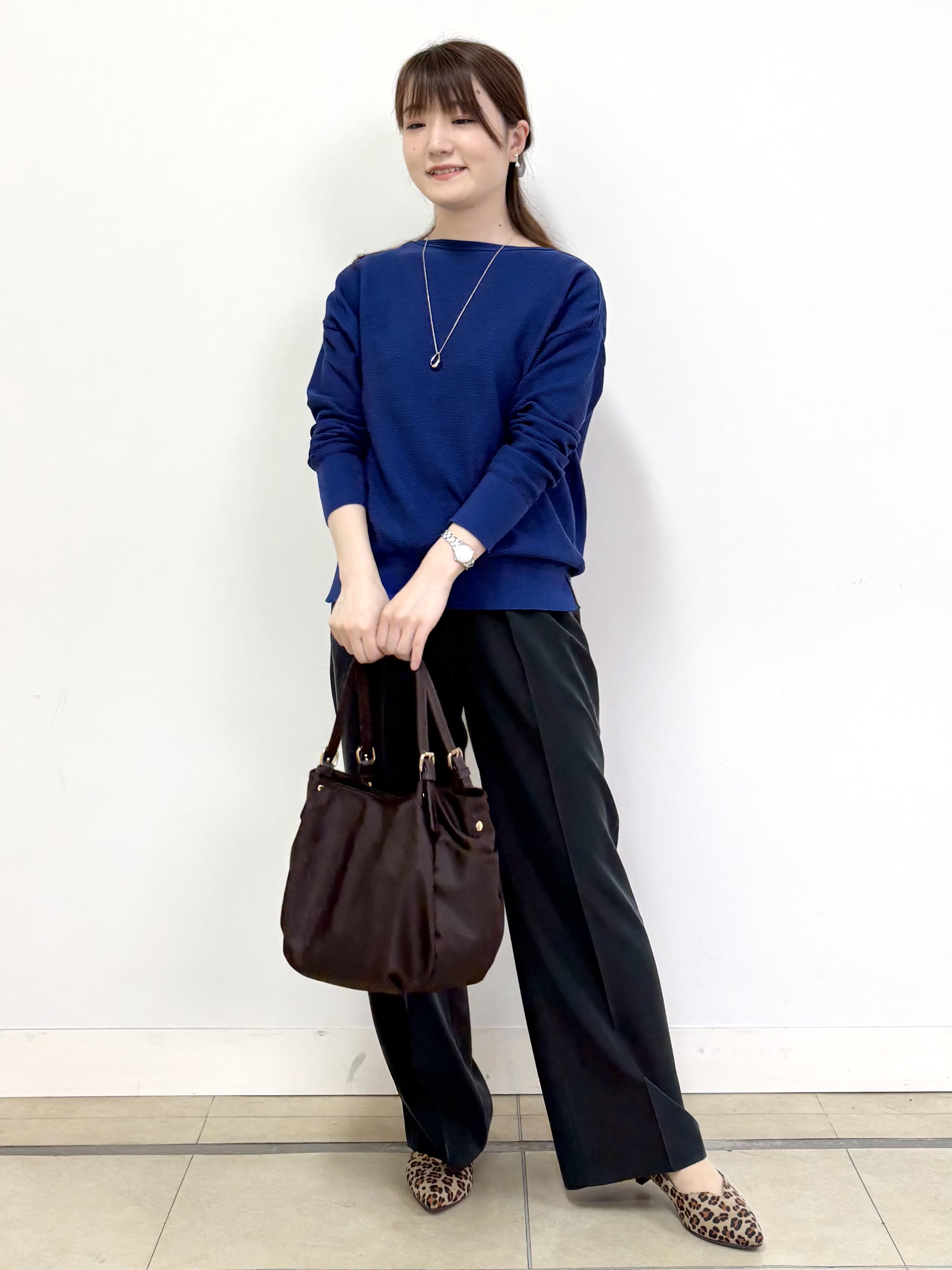 mikiさんの「Reflect｜ボートネックニットトップス」を使ったコーディネート