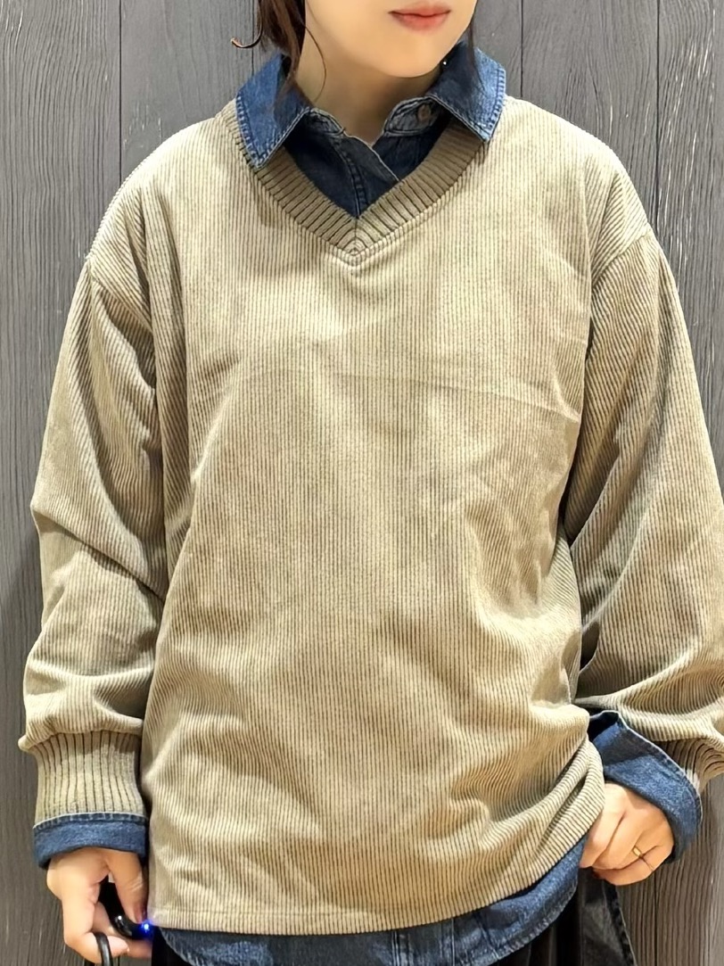 meiさんの「SHOO･LA･RUE｜【S-LL/洗濯機可/前後2WAY】大人上品にきまる コーデュロイトップス」を使ったコーディネート