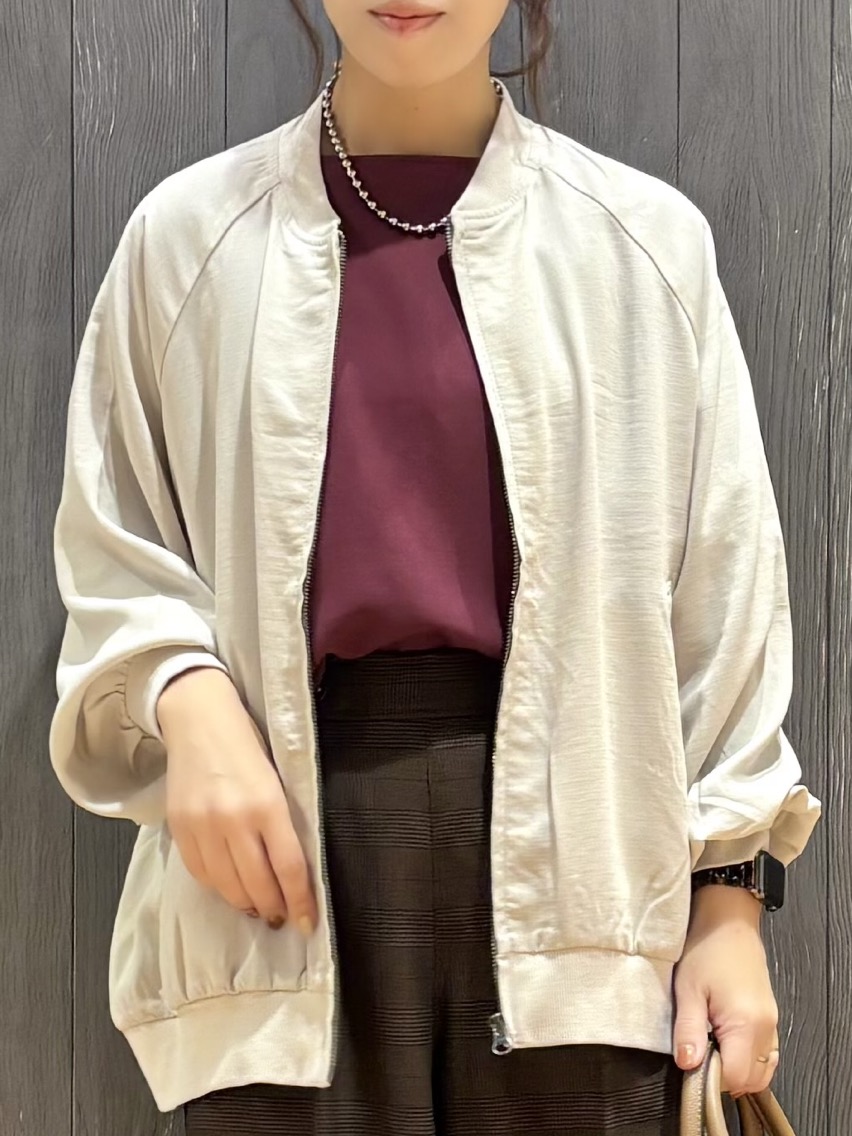 meiさんの「SHOO･LA･RUE｜【S-LL】洗濯後しわになりにくい 麻調リブブルゾン」を使ったコーディネート