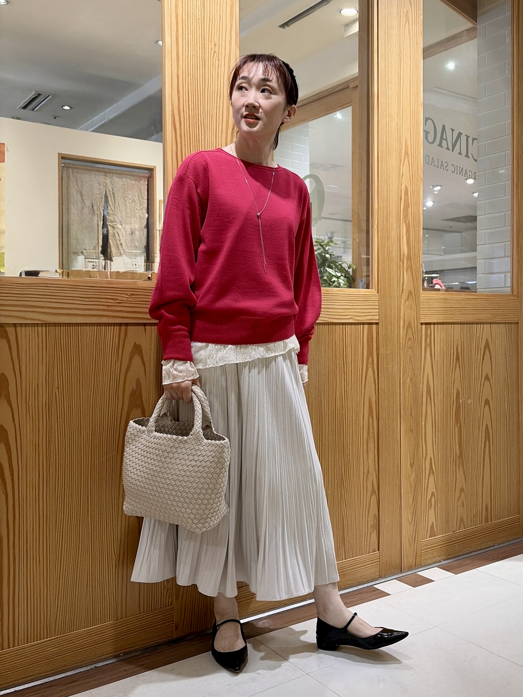 ゆうさんの「UNTITLED｜【大人の抜け感/8色展開】ボリュームスリーブニットプルオーバー」を使ったコーディネート