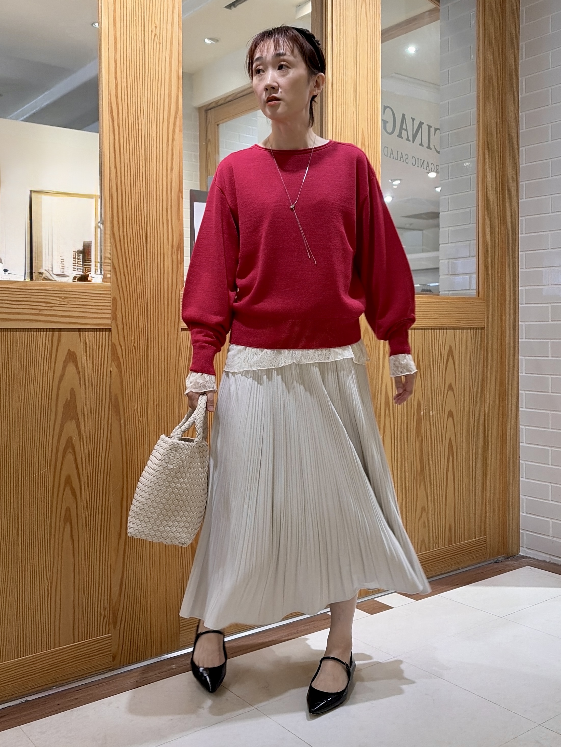 ゆうさんの「UNTITLED｜【大人の抜け感/8色展開】ボリュームスリーブニットプルオーバー」を使ったコーディネート