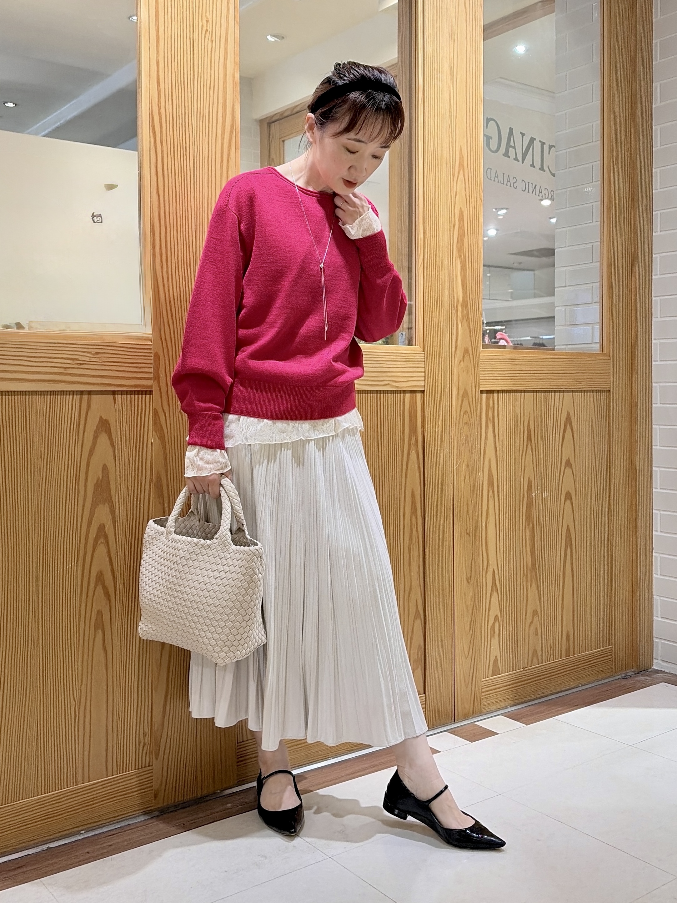 ゆうさんの「UNTITLED｜【大人の抜け感/8色展開】ボリュームスリーブニットプルオーバー」を使ったコーディネート