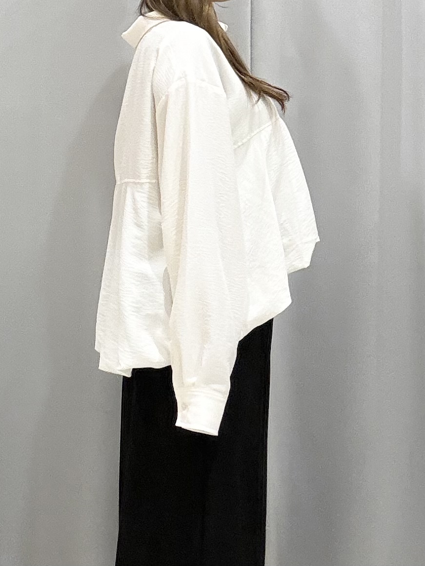 shioさんの「SHOO･LA･RUE｜【S-LL/洗濯機可】インせず即こなれる 裾バルーンシャツ」を使ったコーディネート