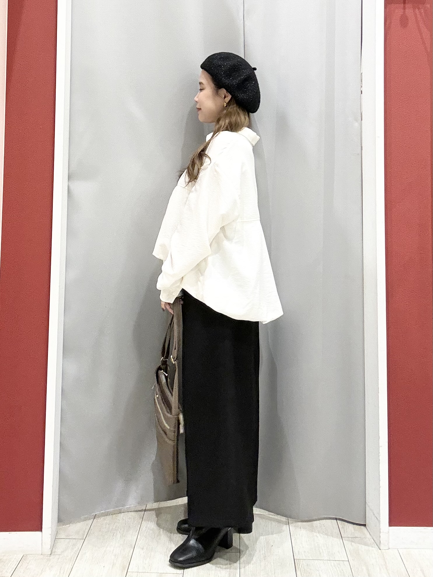 shioさんの「SHOO･LA･RUE｜【S-LL/洗濯機可】インせず即こなれる 裾バルーンシャツ」を使ったコーディネート