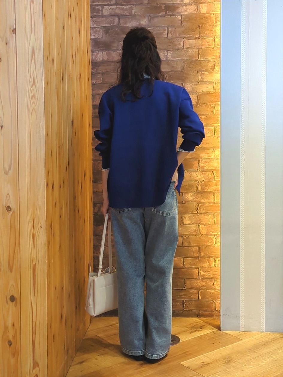 massuさんの「SHOO･LA･RUE｜【セットアップ可/洗濯機可】軽やかに羽織れる スポンディッシュ ニットカーディガン」を使ったコーディネート