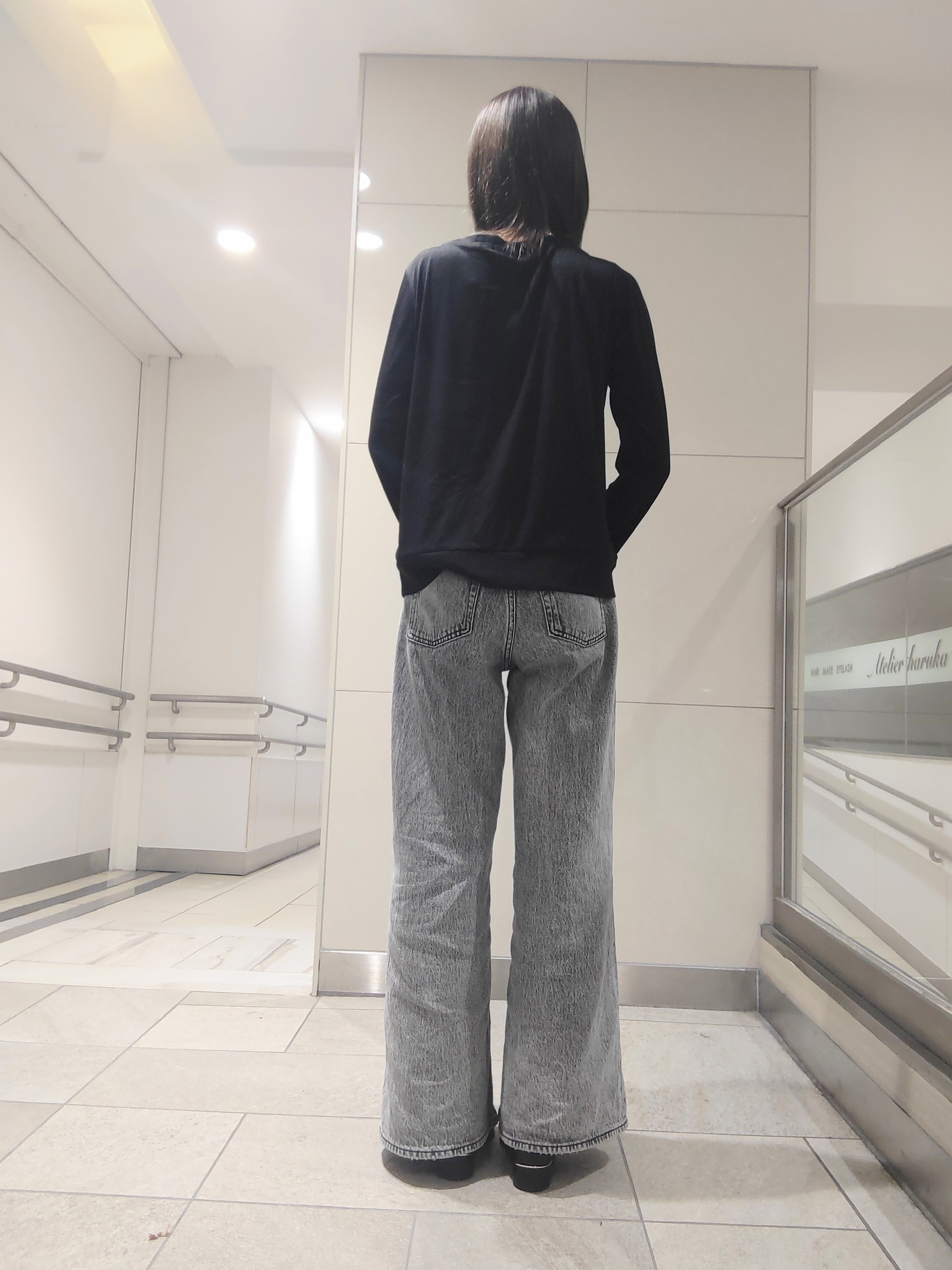 ぶちさんの「レイヤード風ヘンリーネックロンT」を使ったコーディネート