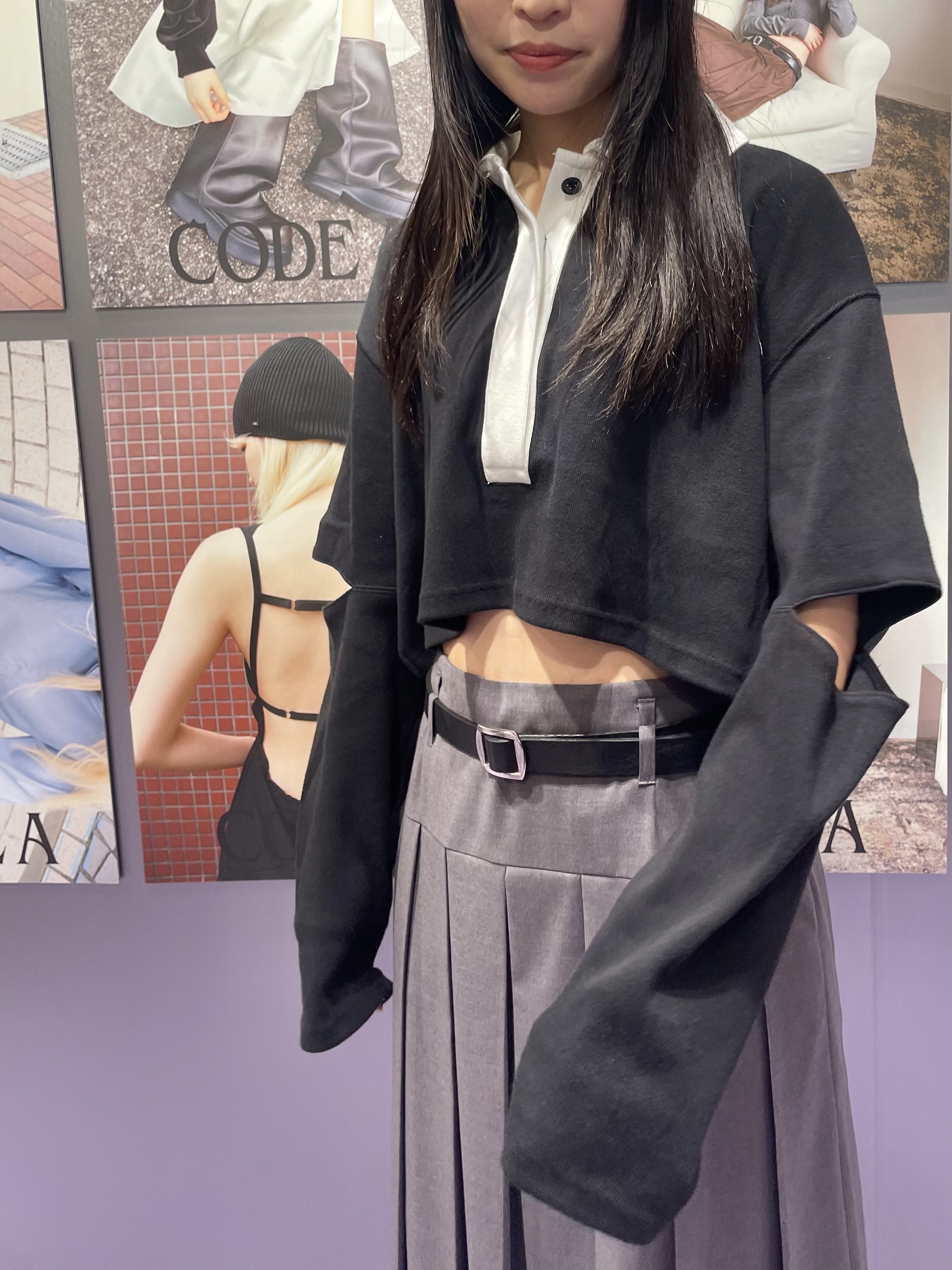 丸山加奈子さんの「CODE A｜cropped lager tee」を使ったコーディネート