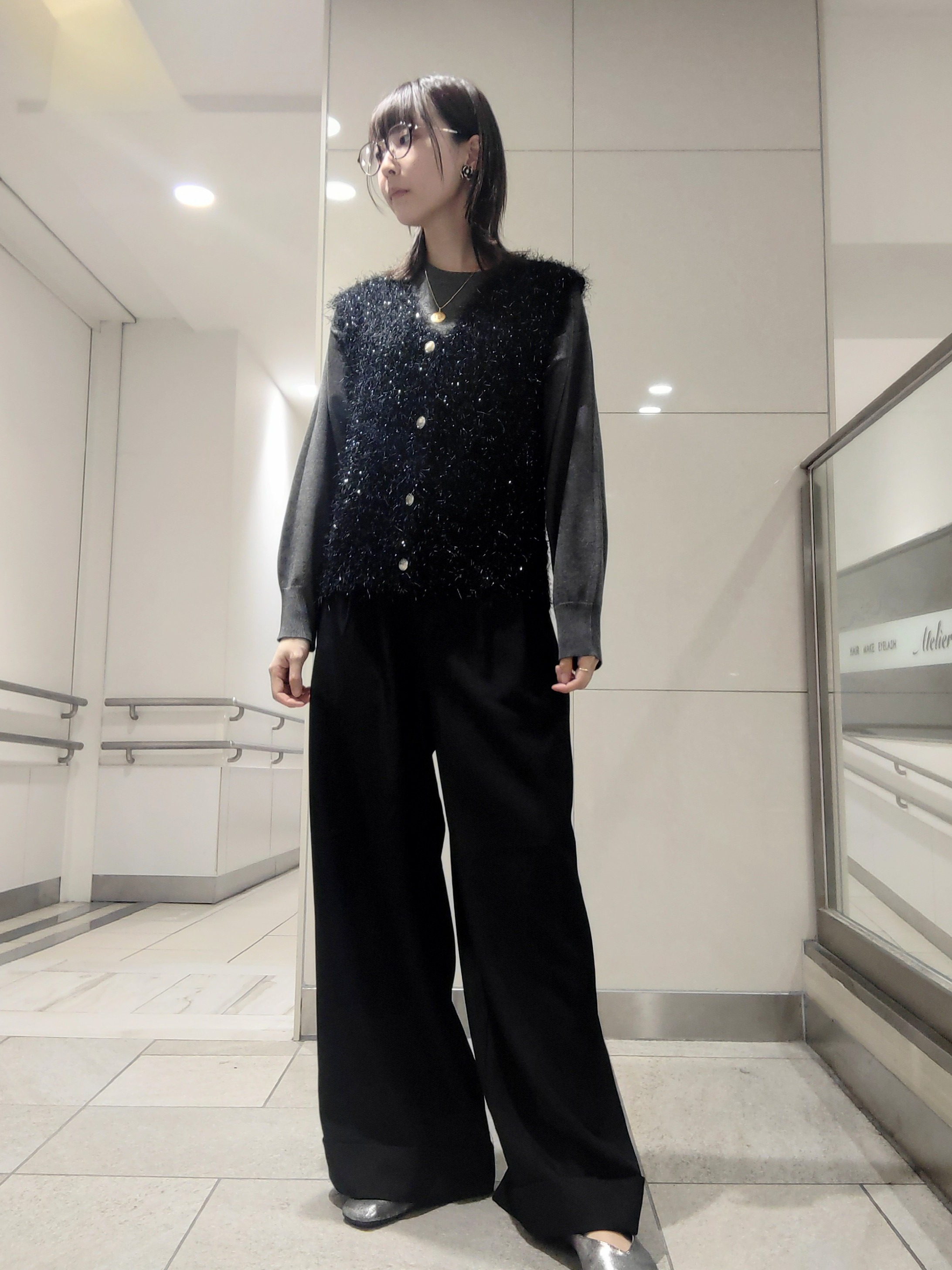 ぶちさんの「【3E対応】スクエアフラットパンプス」を使ったコーディネート