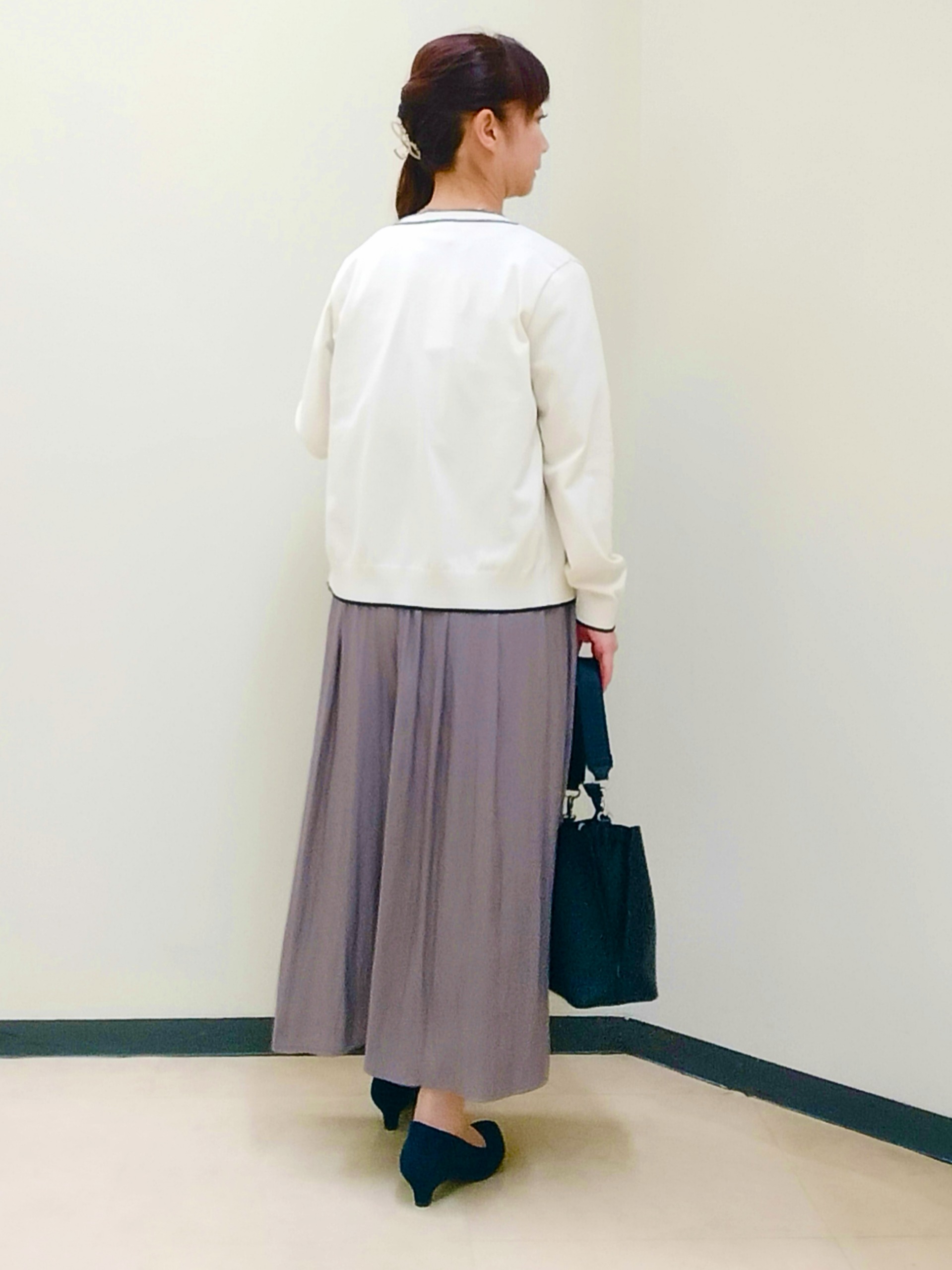花さんの「Reflect｜【UVカット／アンサンブル／手洗い可】バイカラーニットカーディガン」を使ったコーディネート