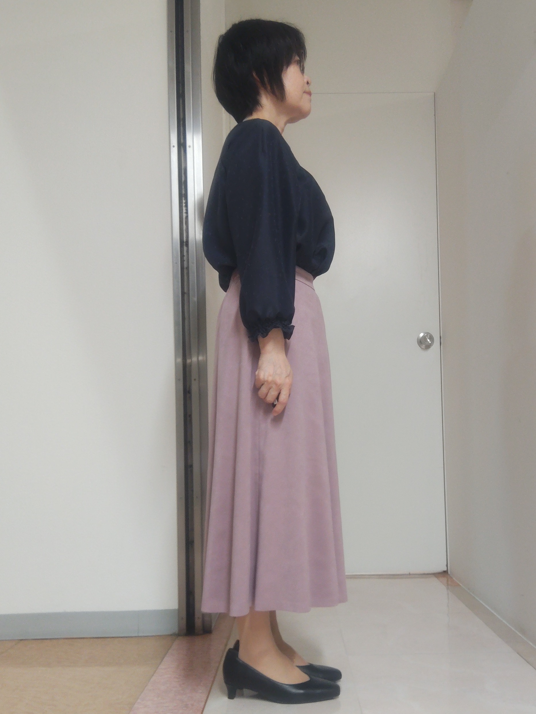 tokuさんの「Reflect｜タックデザイン ラグランスリーブブラウス」を使ったコーディネート