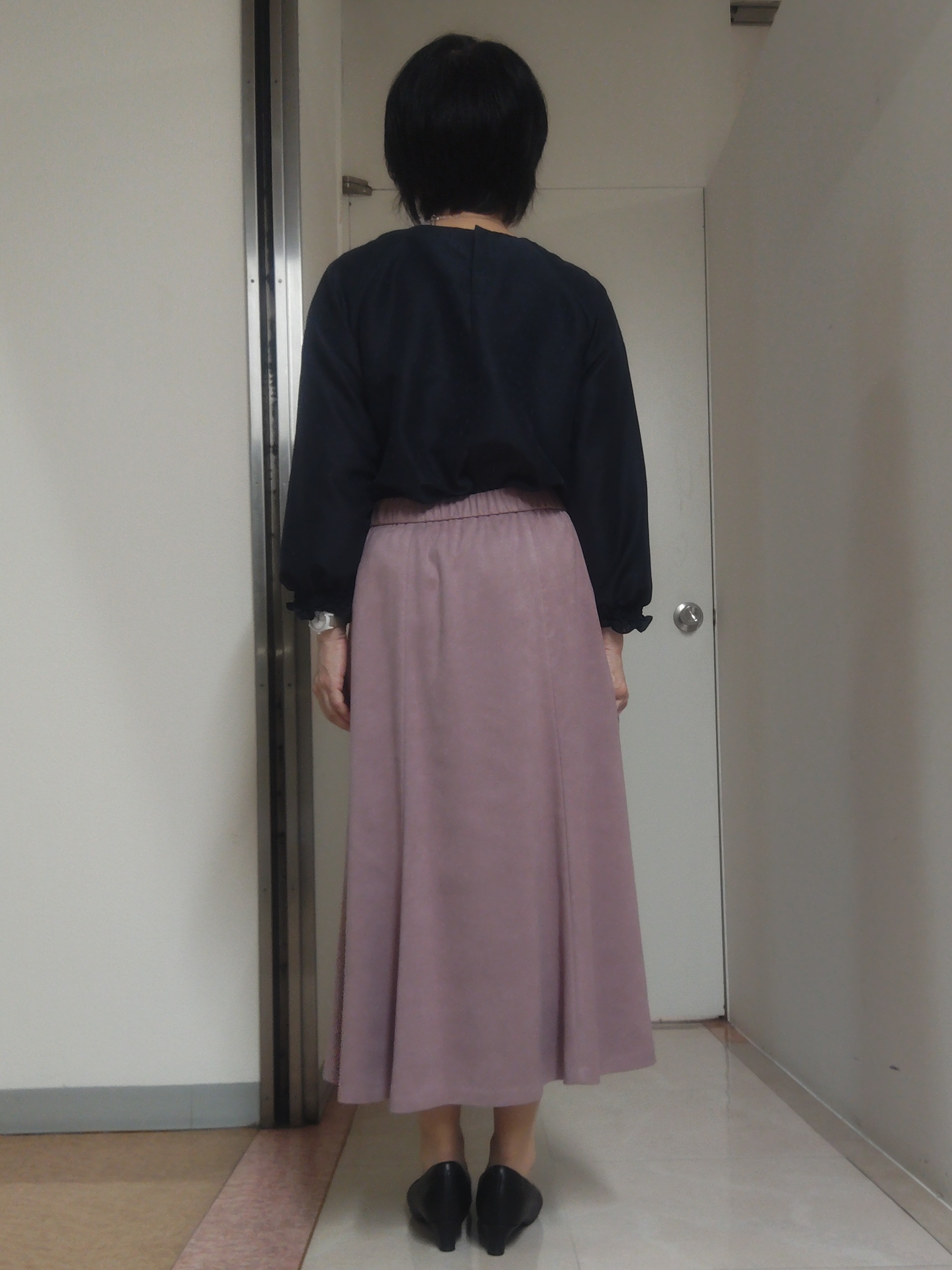 tokuさんの「Reflect｜タックデザイン ラグランスリーブブラウス」を使ったコーディネート