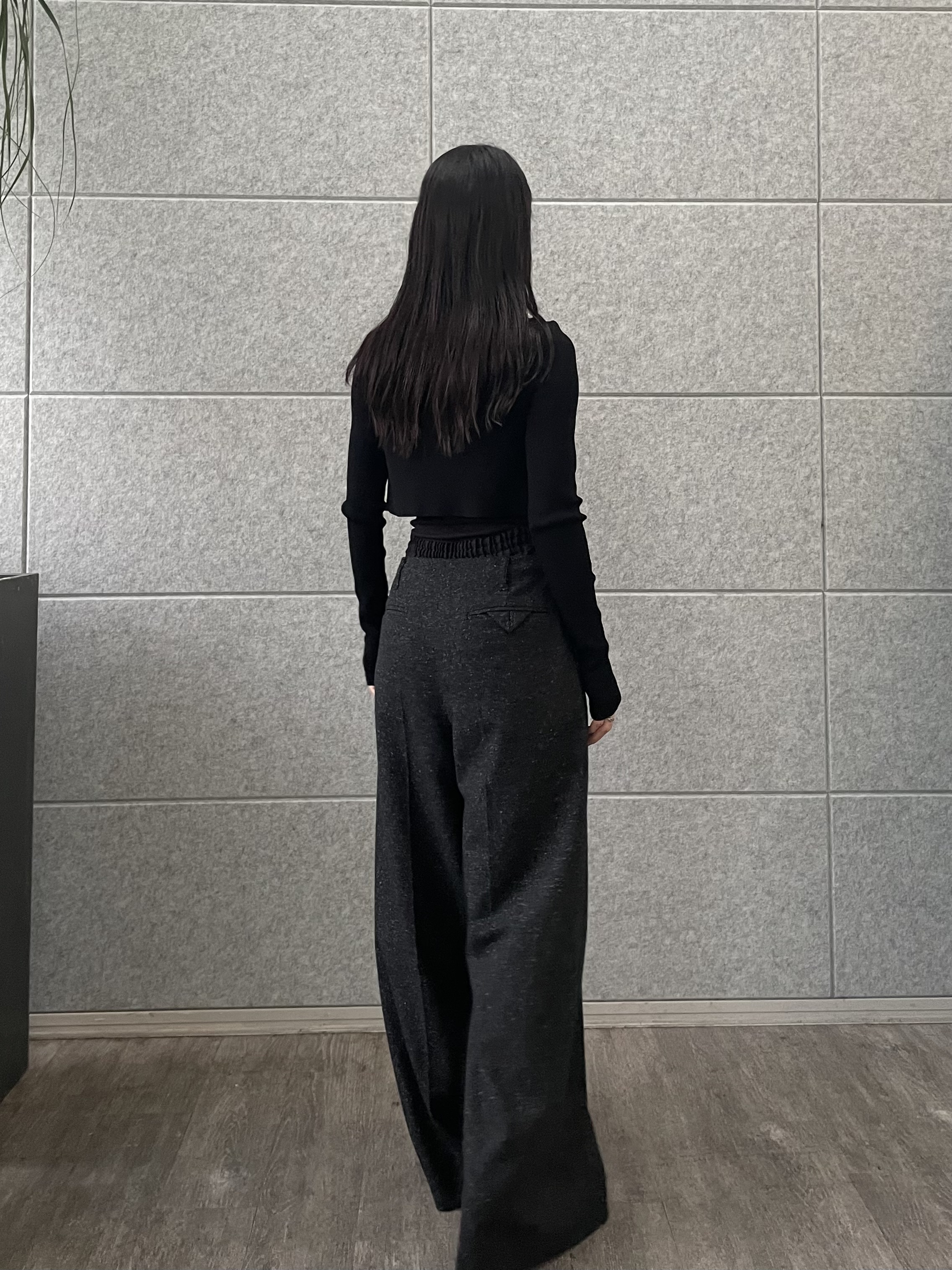 丸山加奈子さんの「CODE A｜【Re】stretch hook cardigan」を使ったコーディネート