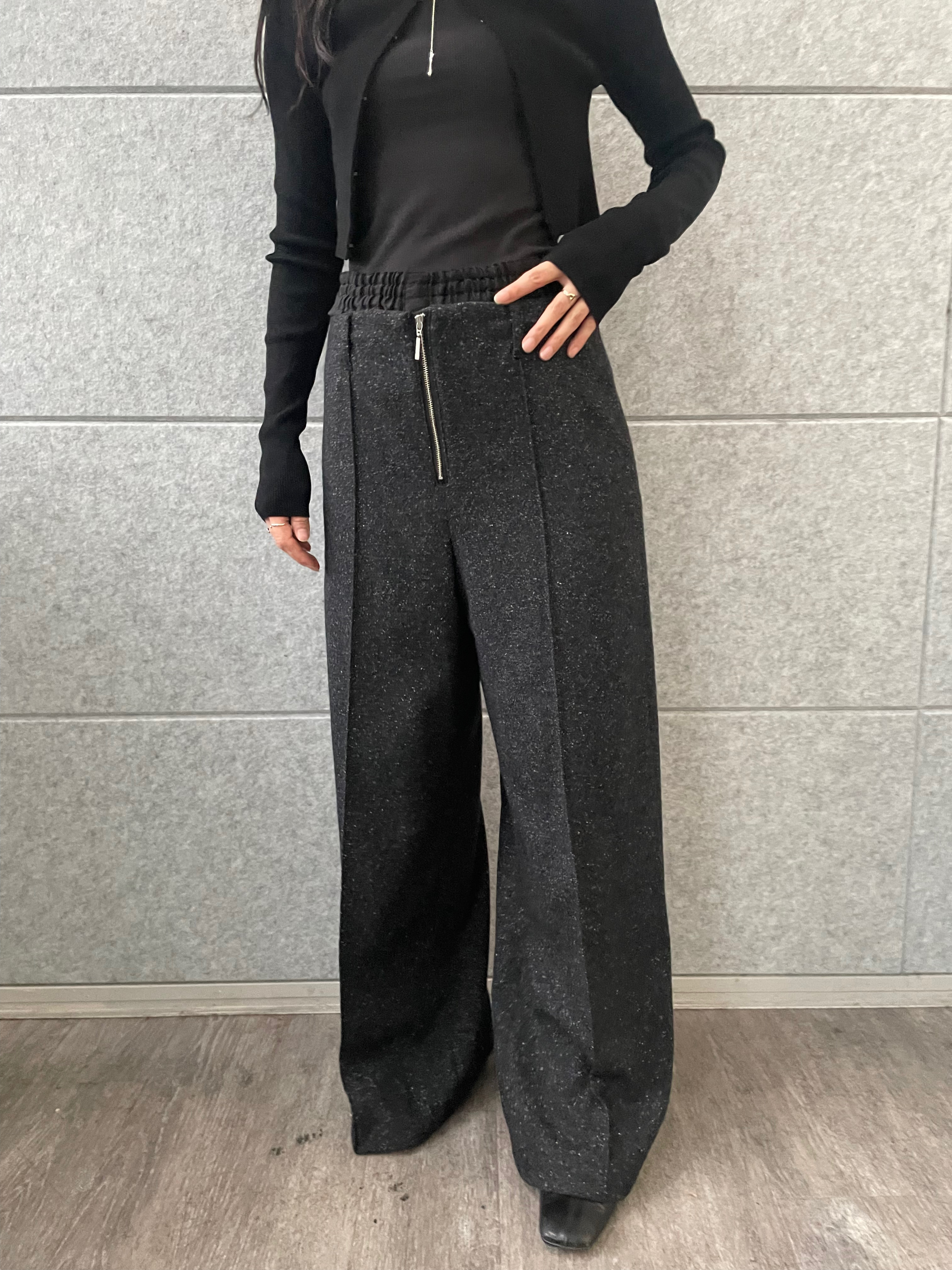 丸山加奈子さんの「CODE A｜【Re】stretch hook cardigan」を使ったコーディネート