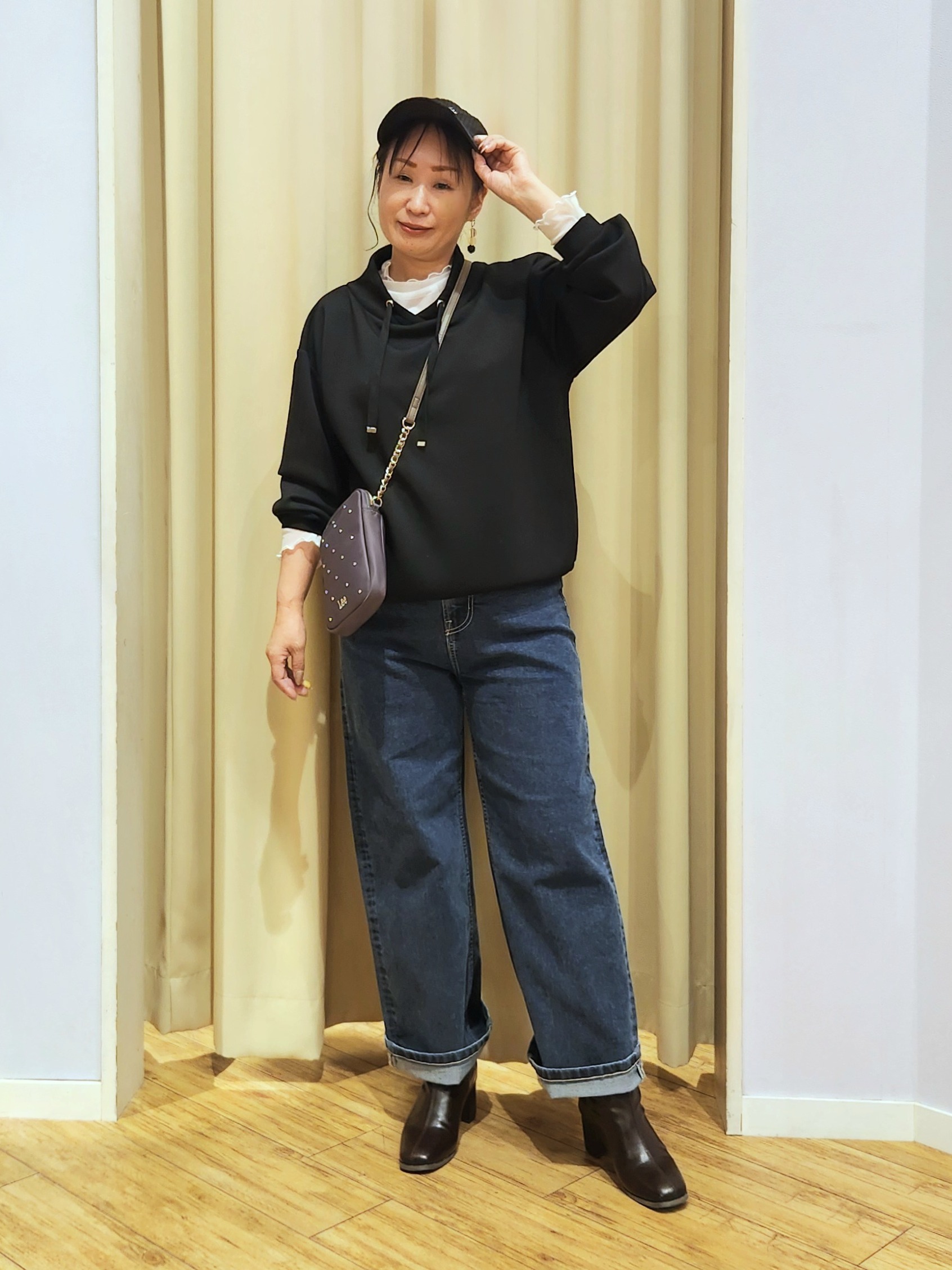 くまさんの「SHOO･LA･RUE｜【S-LL/洗濯機可】コーデにプラスするだけで垢抜ける 柄アソートシアーチュールトップス」を使ったコーディネート