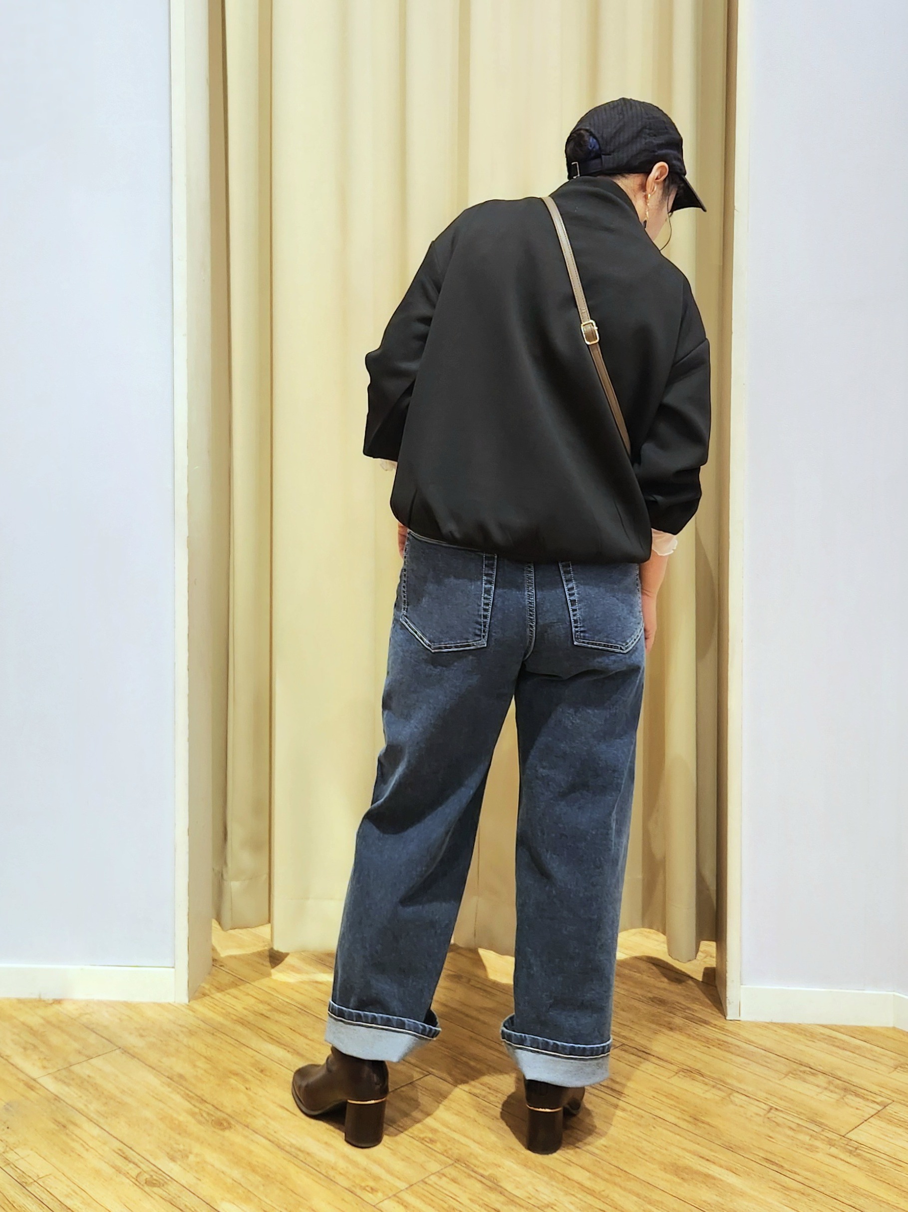 くまさんの「SHOO･LA･RUE｜【S-LL/洗濯機可】コーデにプラスするだけで垢抜ける 柄アソートシアーチュールトップス」を使ったコーディネート