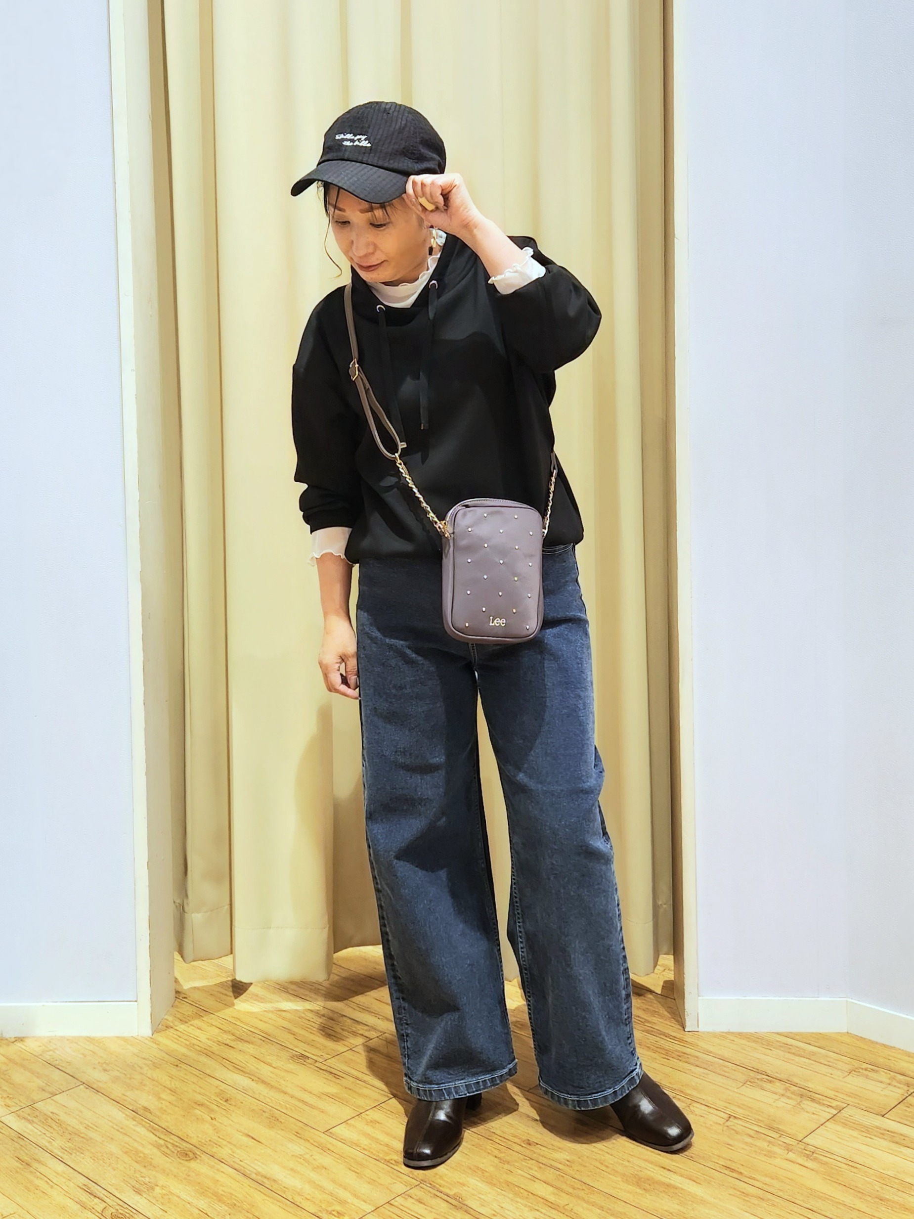 くまさんの「SHOO･LA･RUE｜【S-LL/洗濯機可】コーデにプラスするだけで垢抜ける 柄アソートシアーチュールトップス」を使ったコーディネート