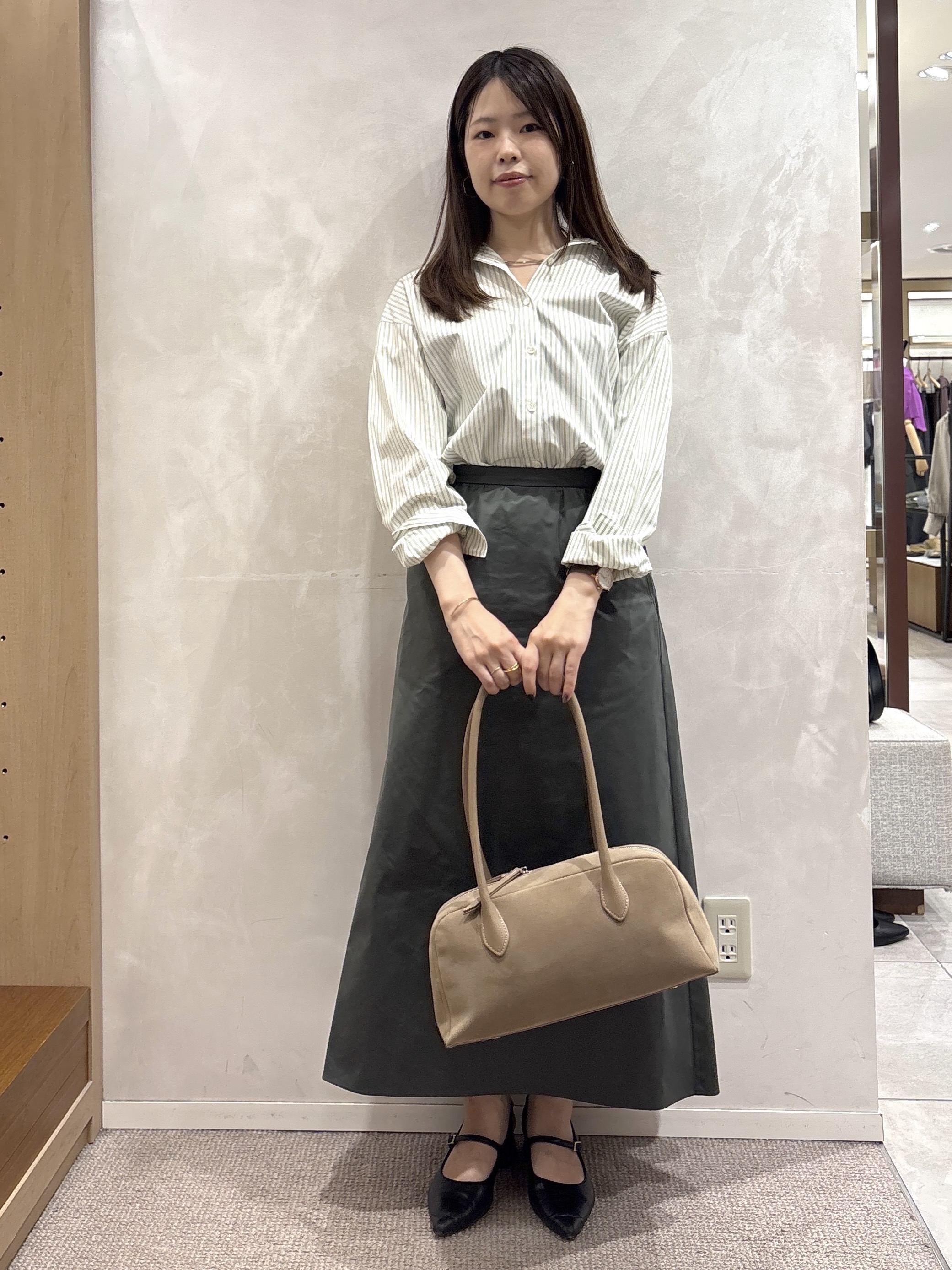 asamiさんの「UNTITLED｜【秋カラー/スポーティー】タフタナロースカート」を使ったコーディネート