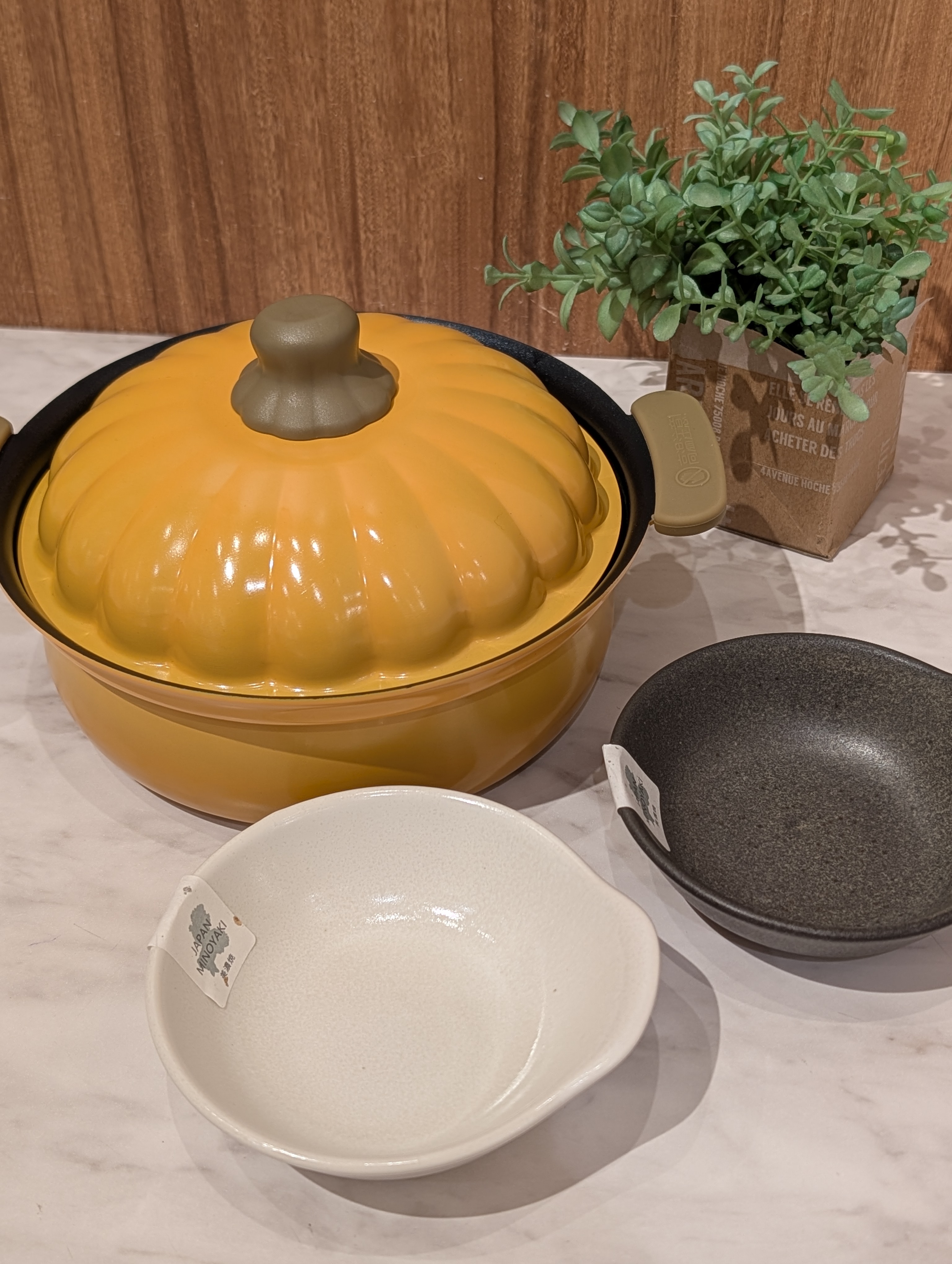 シモさんの「212 KITCHEN STORE｜べジポ IH対応ミニ卓上鍋 19cm トマト」を使ったコーディネート