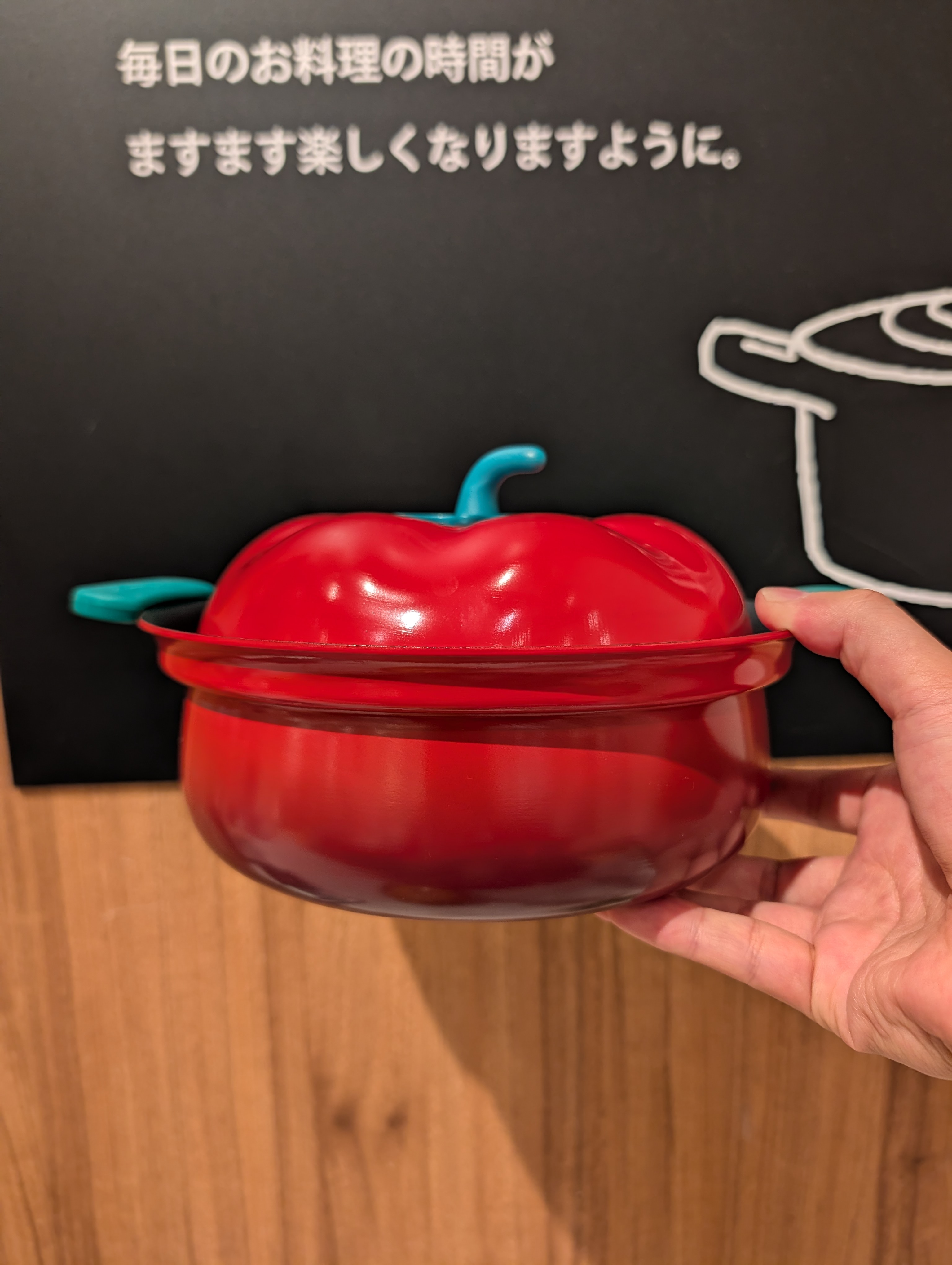 シモさんの「212 KITCHEN STORE｜べジポ IH対応ミニ卓上鍋 19cm トマト」を使ったコーディネート