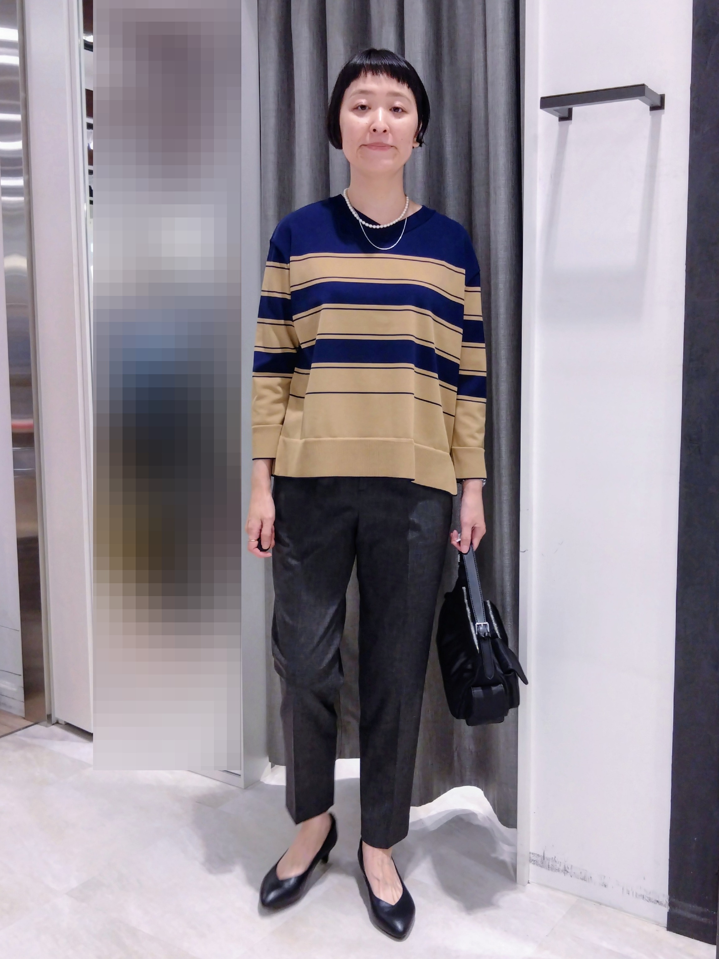 まちこさんの「UNTITLED｜【顔周りすっきり/体型カバー】ドライタッチVネックニットプルオーバー」を使ったコーディネート