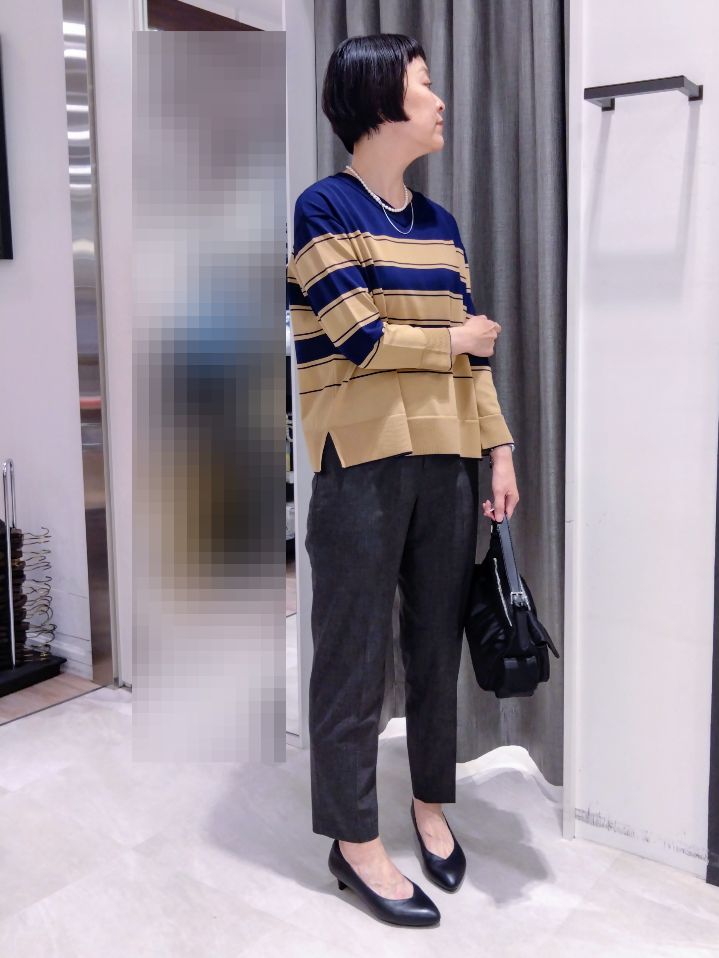 まちこさんの「UNTITLED｜【顔周りすっきり/体型カバー】ドライタッチVネックニットプルオーバー」を使ったコーディネート