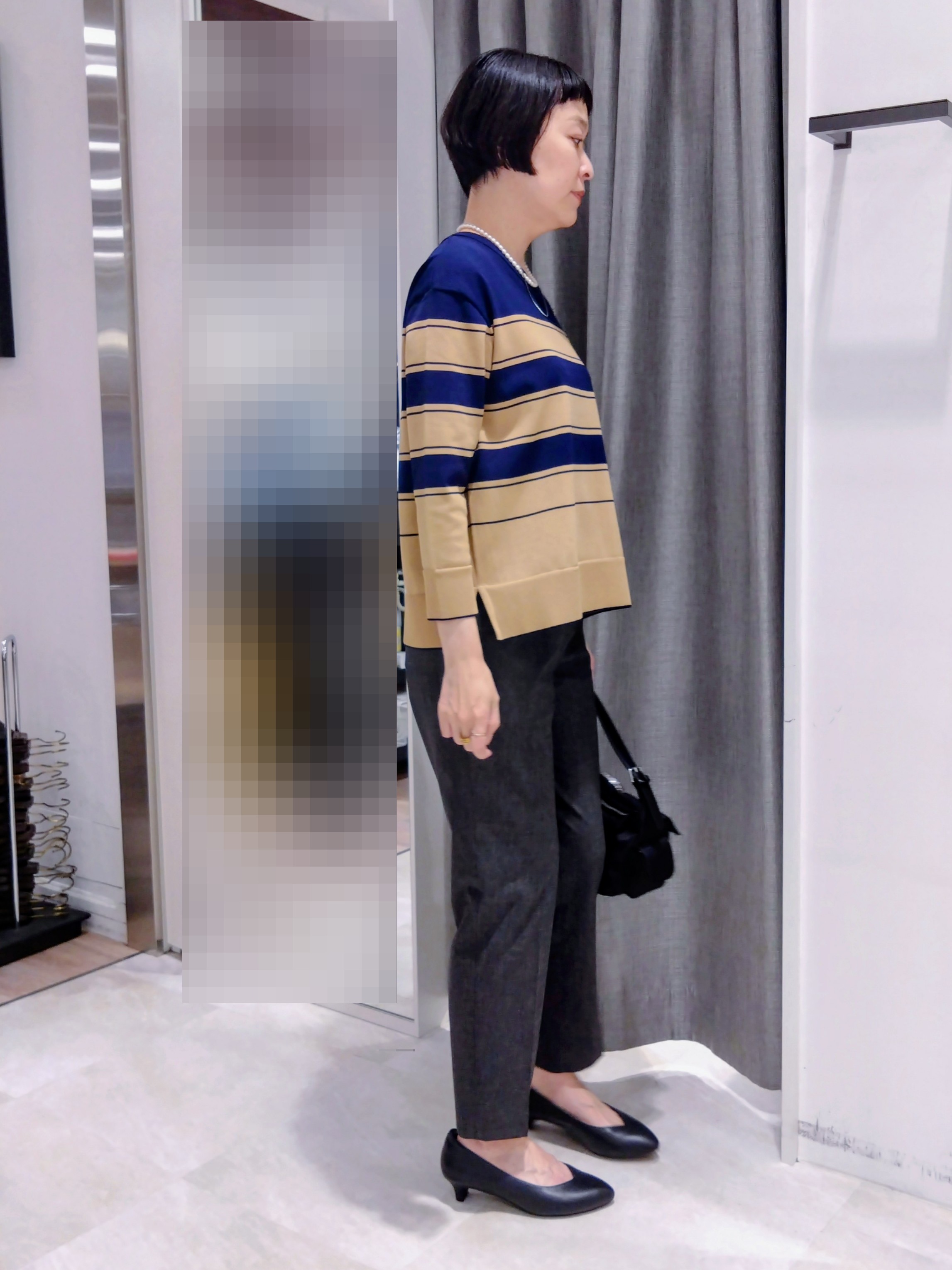 まちこさんの「UNTITLED｜【顔周りすっきり/体型カバー】ドライタッチVネックニットプルオーバー」を使ったコーディネート
