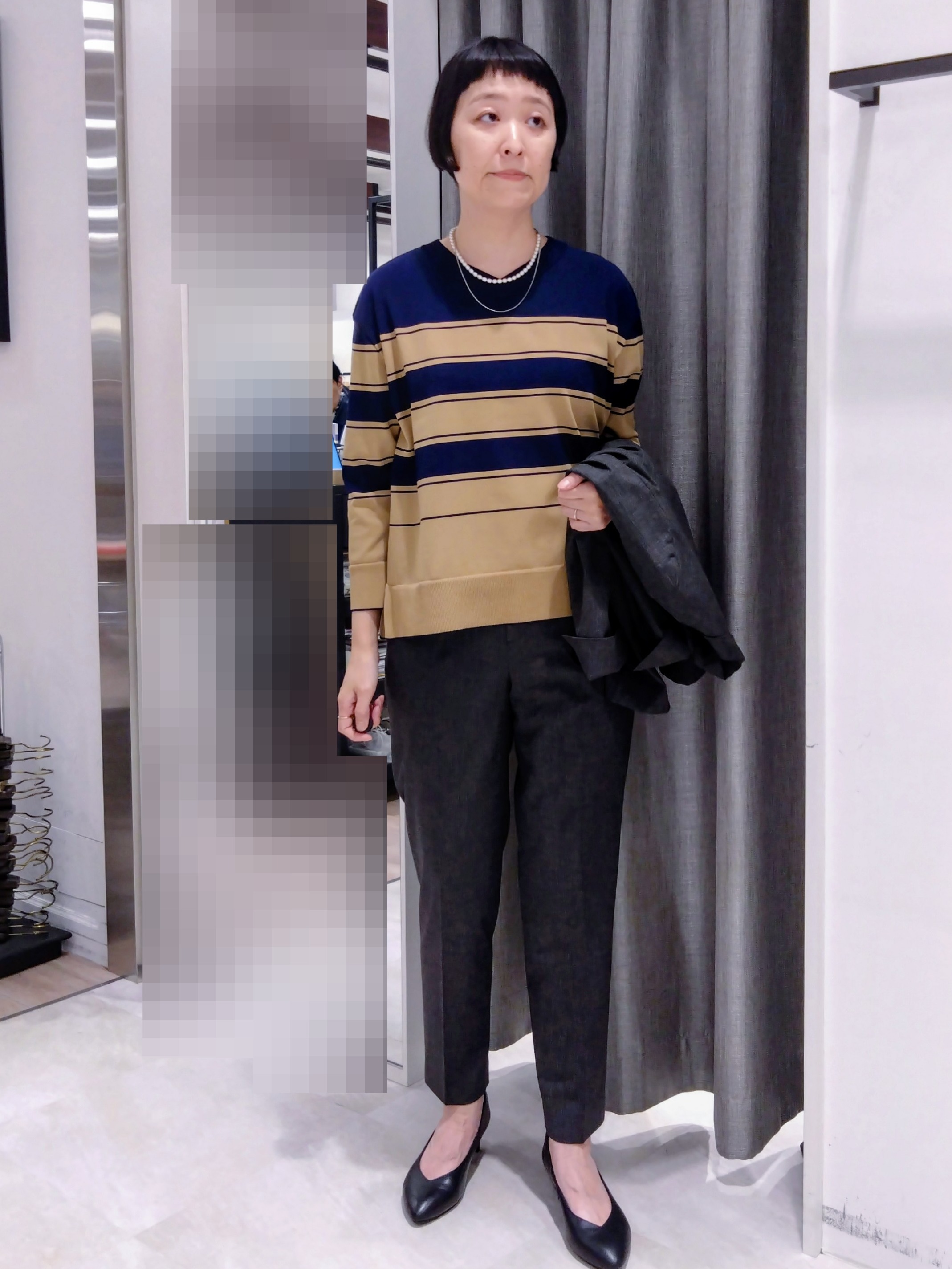 まちこさんの「UNTITLED｜【顔周りすっきり/体型カバー】ドライタッチVネックニットプルオーバー」を使ったコーディネート