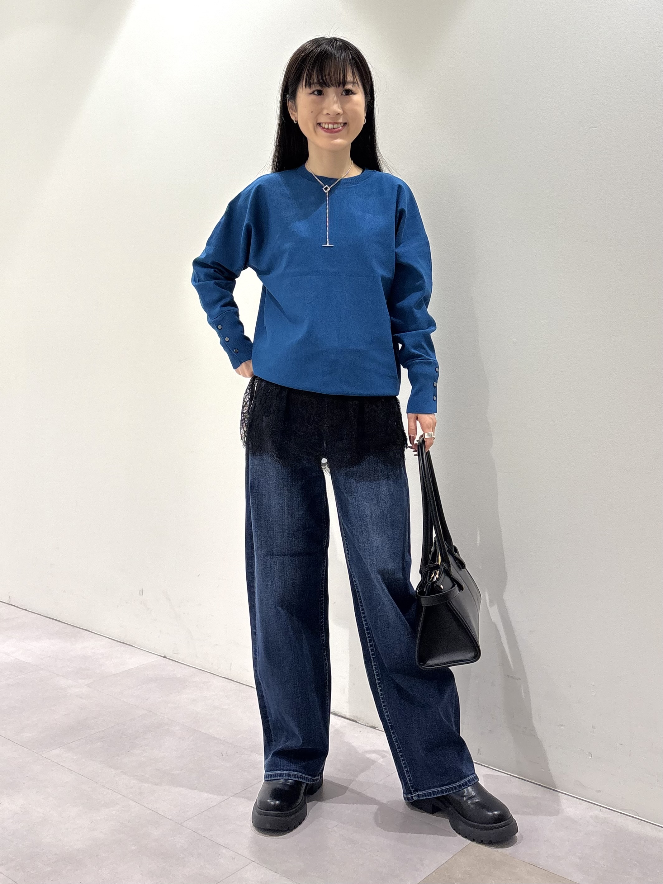 KEIKOさんの「INDIVI｜【撥水／UVケア】スタンドカラーブルゾン」を使ったコーディネート