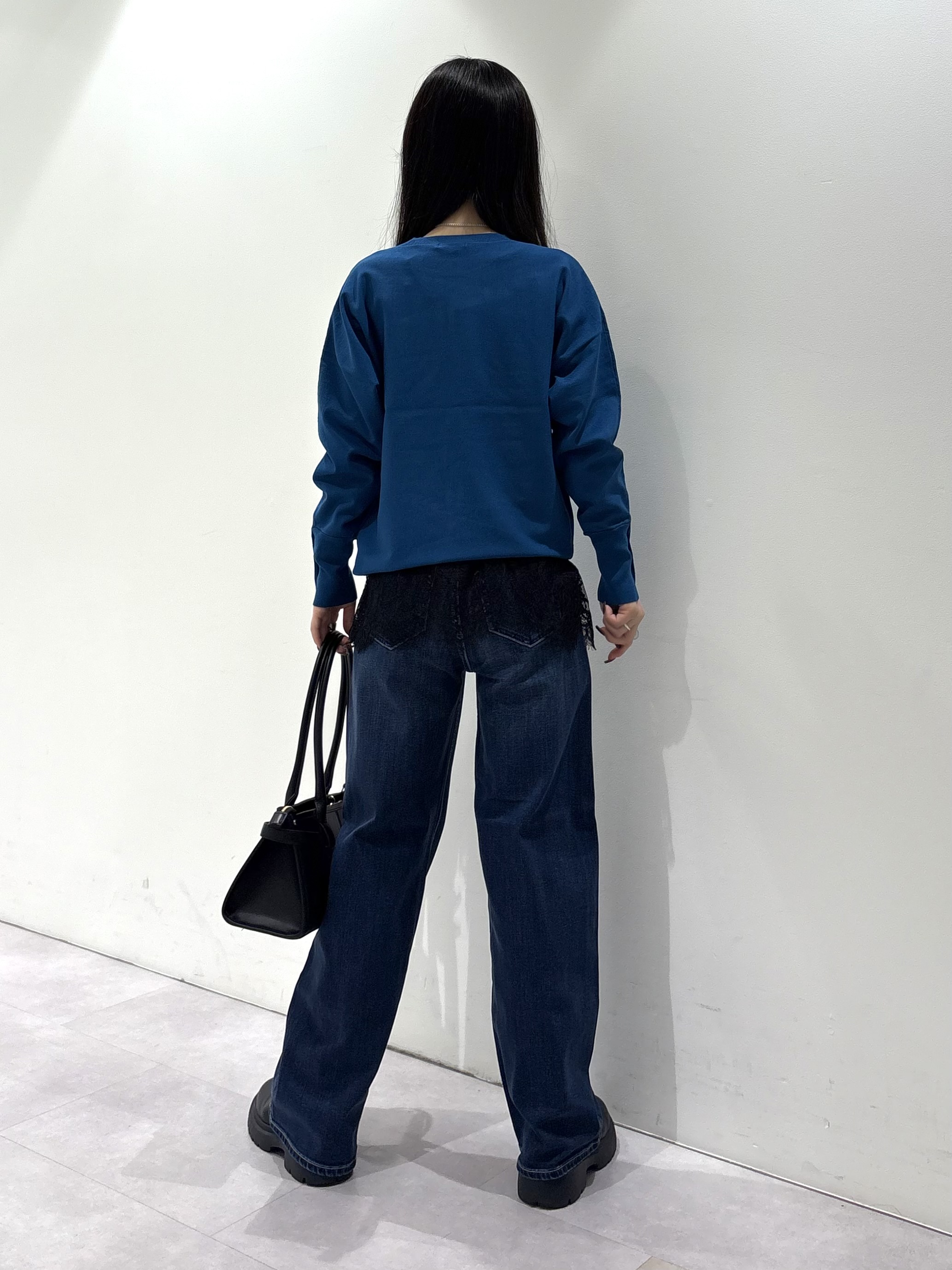 KEIKOさんの「INDIVI｜【撥水／UVケア】スタンドカラーブルゾン」を使ったコーディネート