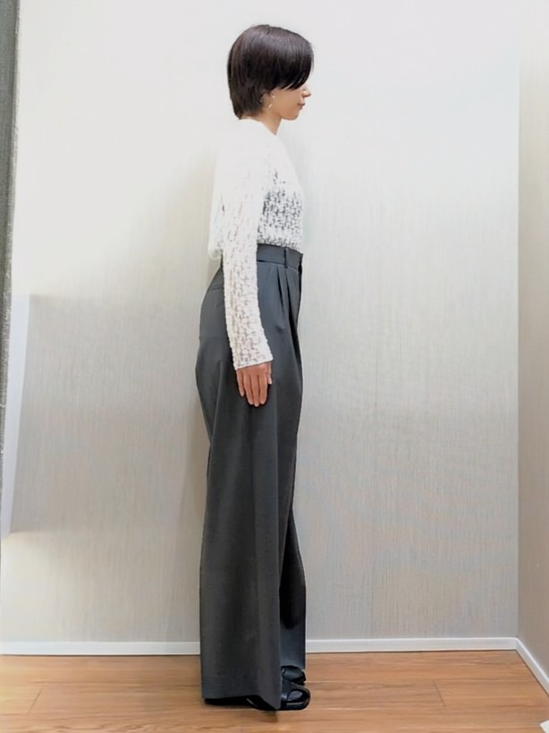 ミズタさんの「UNTITLED｜【羽織りのインナーに】レースプルオーバー」を使ったコーディネート