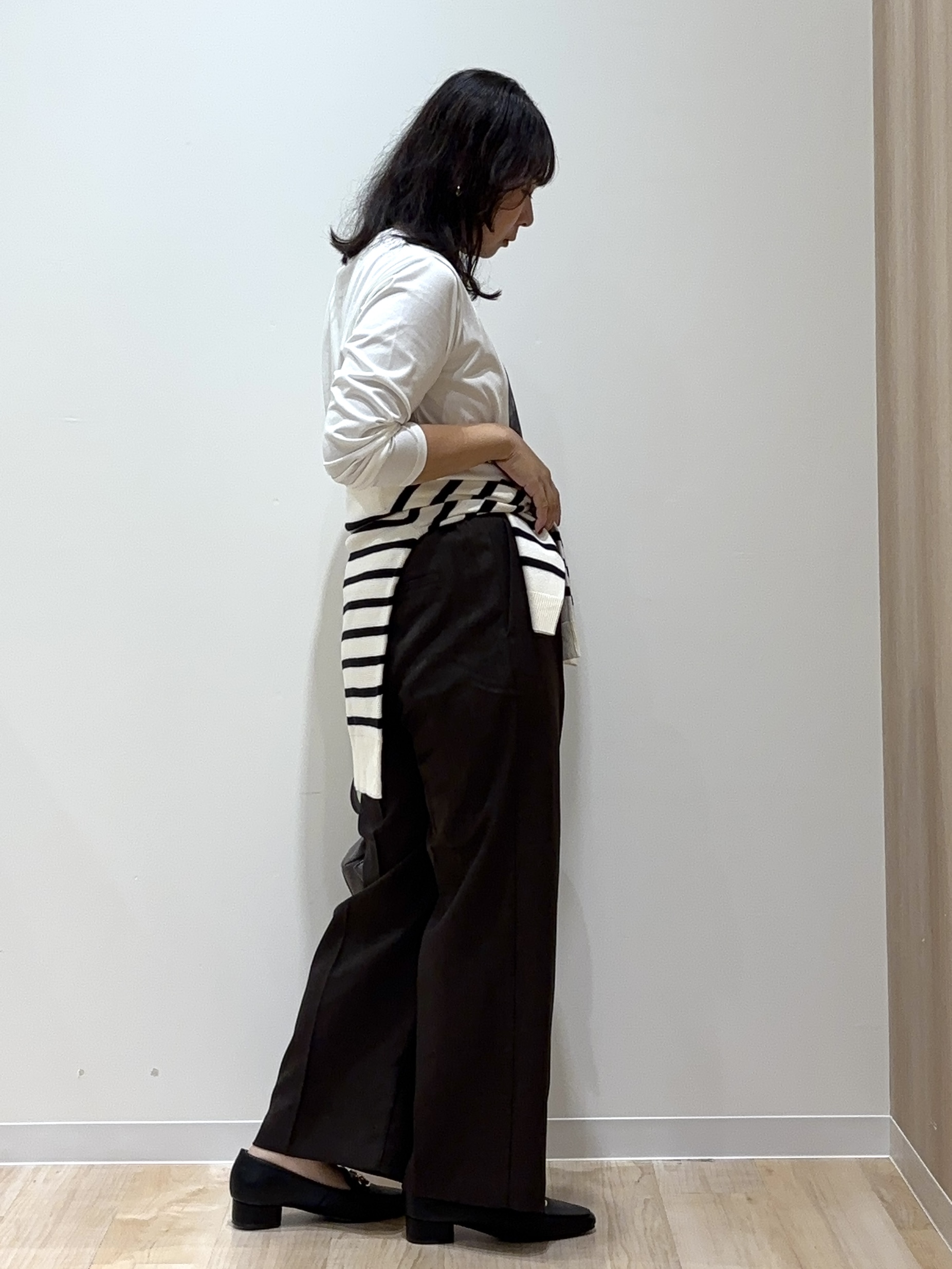 miraiさんの「grove｜【1枚着でも重ね着でも〇】大人カジュアル プリントアソートロンT」を使ったコーディネート