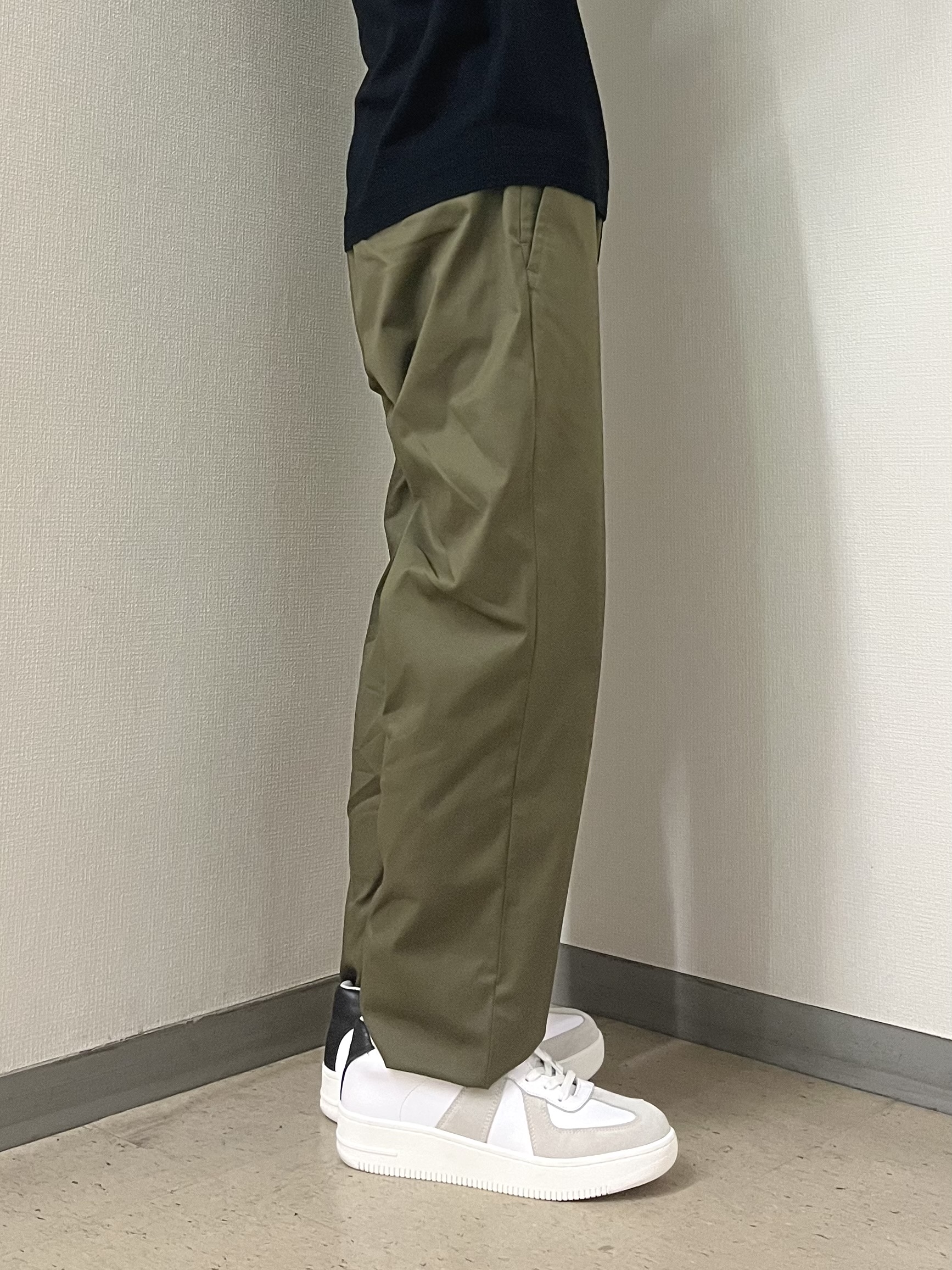 URAさんの「TAKEO KIKUCHI｜レーヨン ニット ポロシャツ」を使ったコーディネート