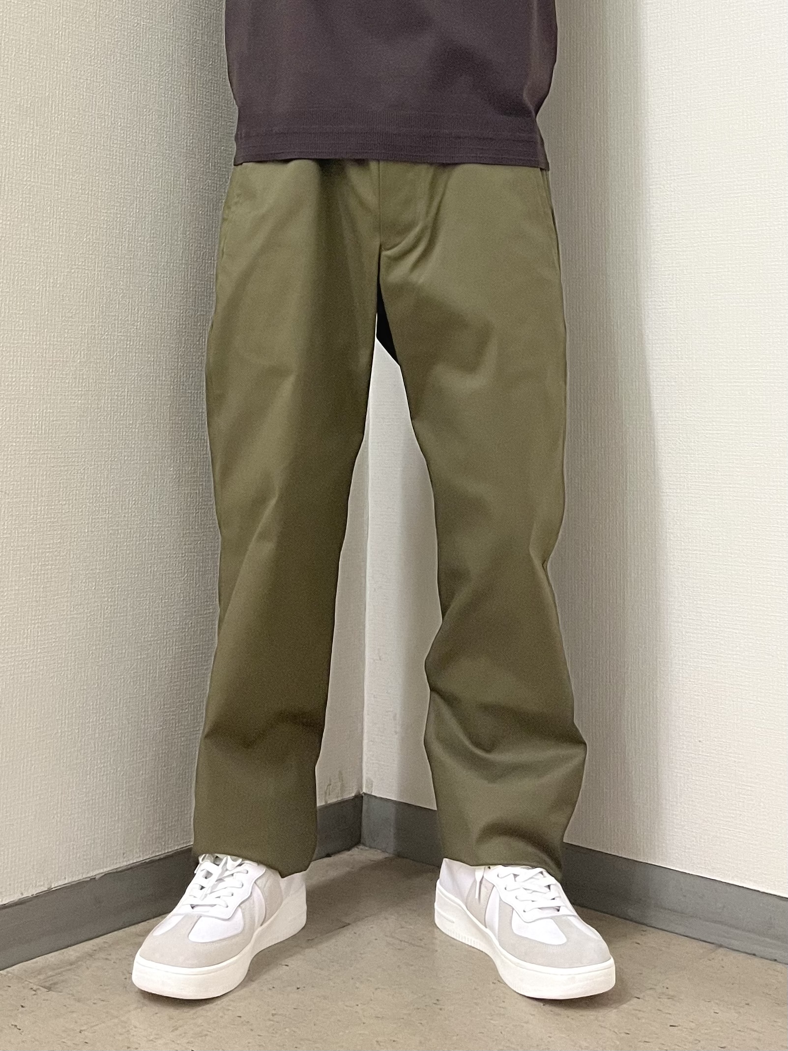 URAさんの「TAKEO KIKUCHI｜レーヨン ニット ポロシャツ」を使ったコーディネート