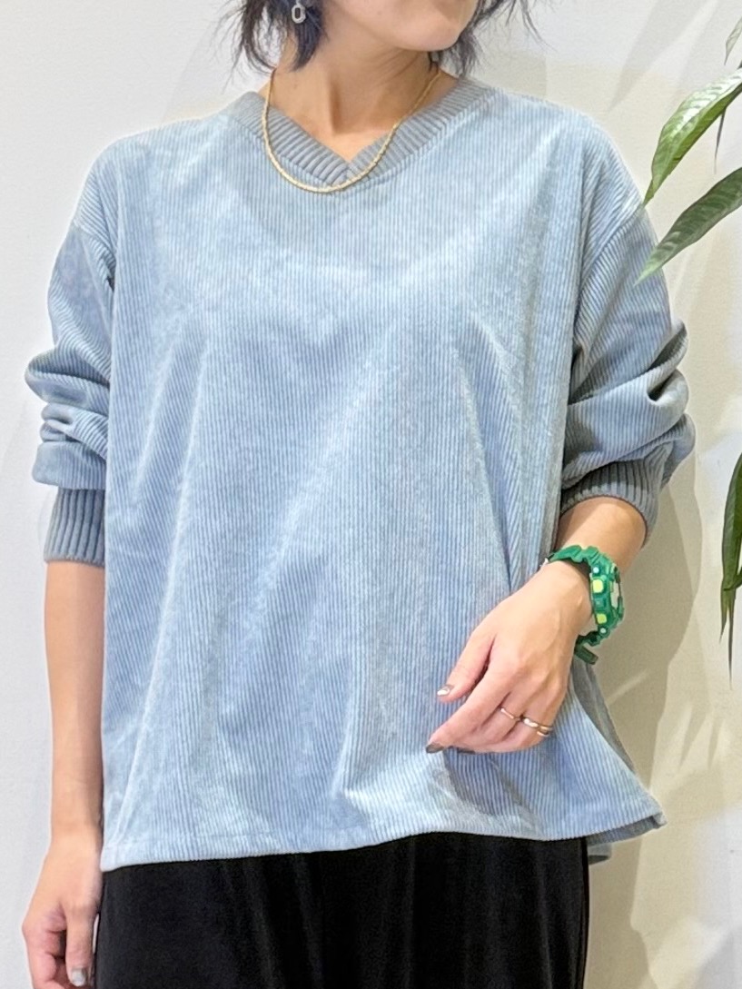 misakiさんの「SHOO･LA･RUE｜【S-LL/洗濯機可/前後2WAY】大人上品にきまる コーデュロイトップス」を使ったコーディネート
