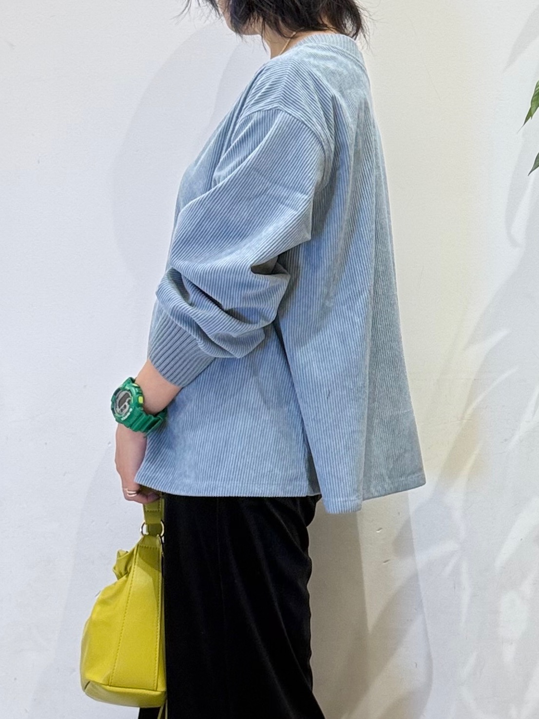 misakiさんの「SHOO･LA･RUE｜【S-LL/洗濯機可/前後2WAY】大人上品にきまる コーデュロイトップス」を使ったコーディネート