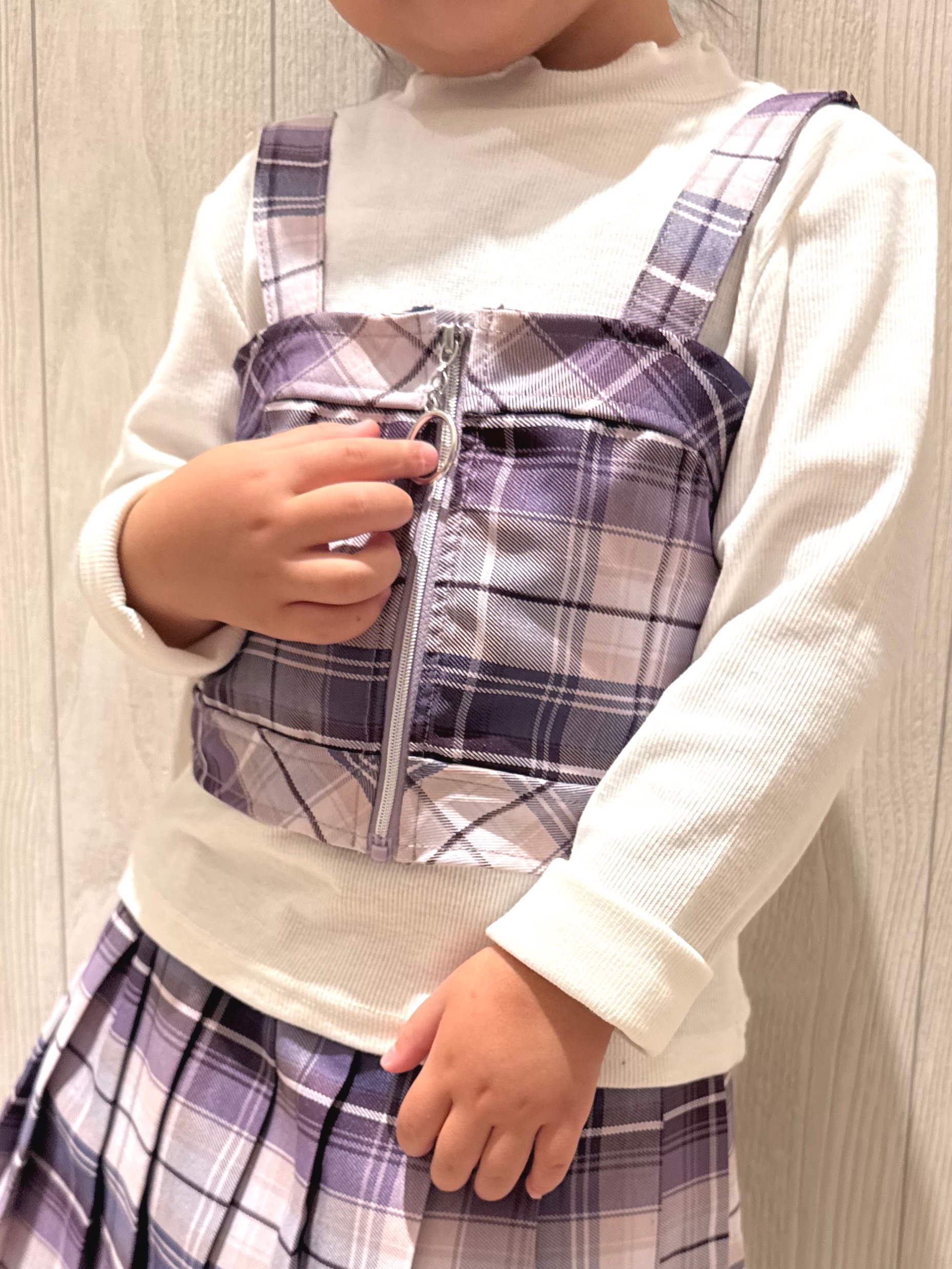 愛さんの「SHOO･LA･RUE｜【110-140cm】ビスチェ付きトップス」を使ったコーディネート