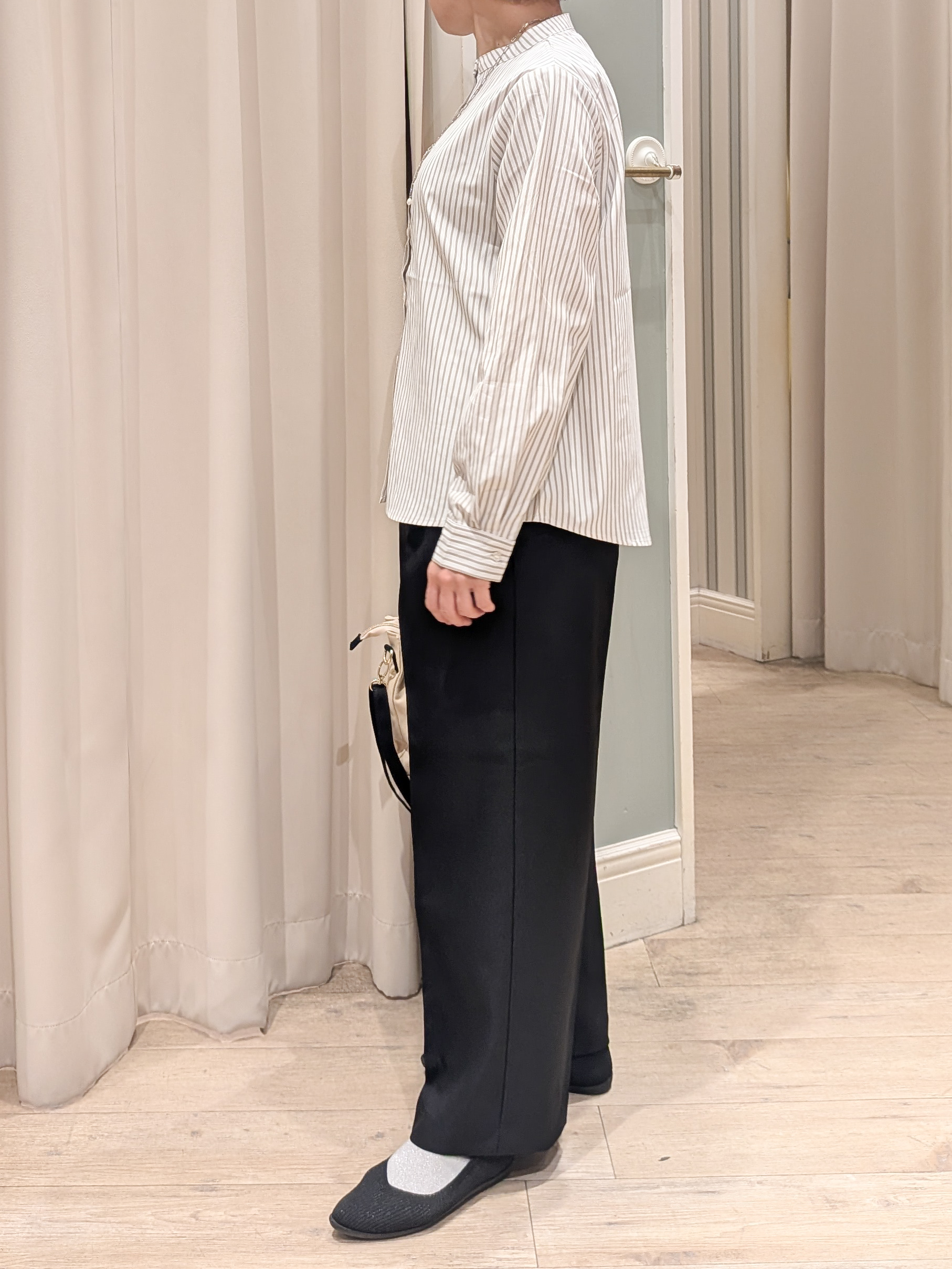ちゃさんの「grove｜【2点セット/時短・着回し】着るだけでコーデが完成 ニットベスト&times;シャツ」を使ったコーディネート