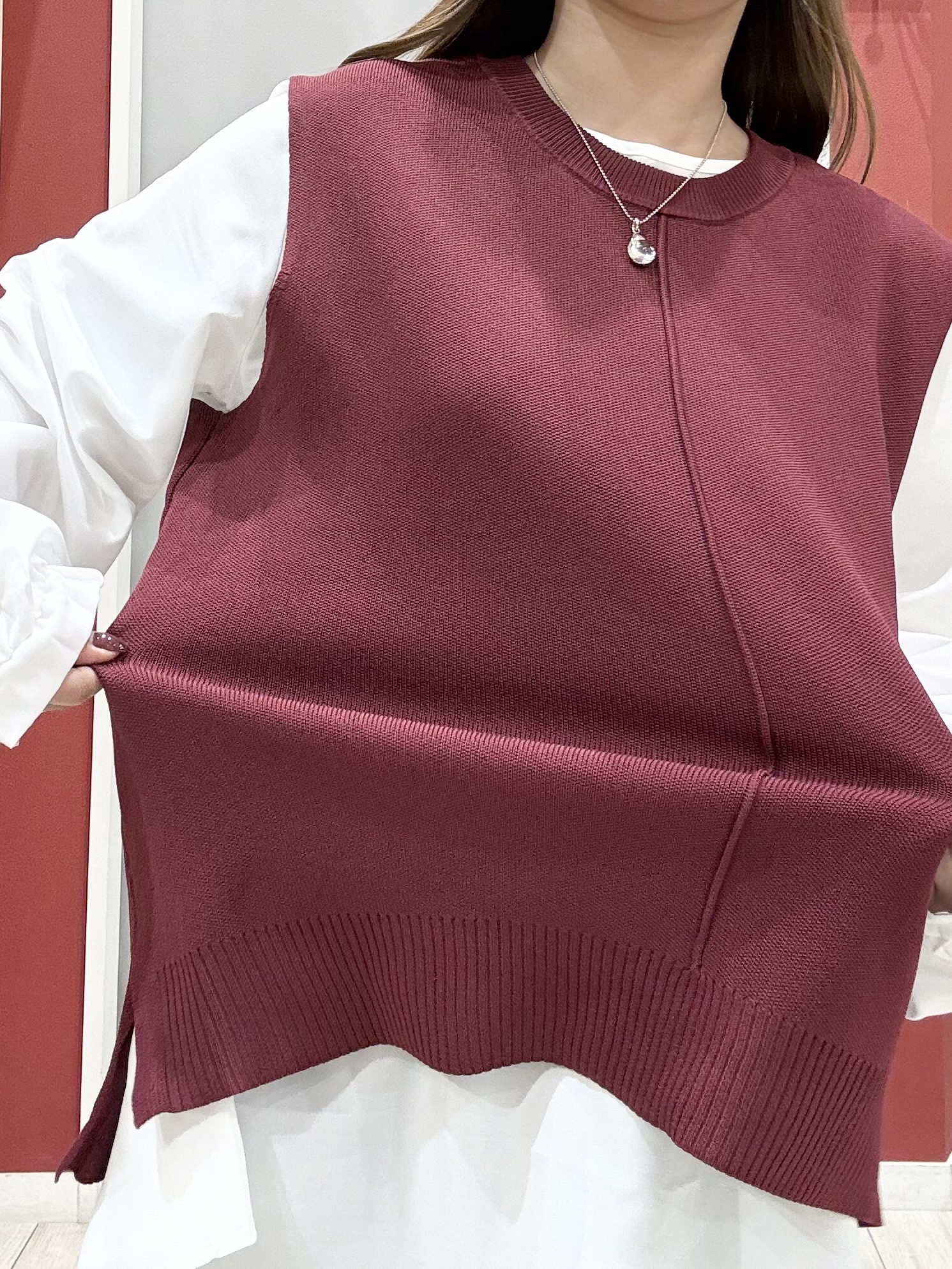 shioさんの「SHOO･LA･RUE｜【2点セット/S-LL】着回し自在 スポンディッシュニットベスト＆フレアシャツ」を使ったコーディネート