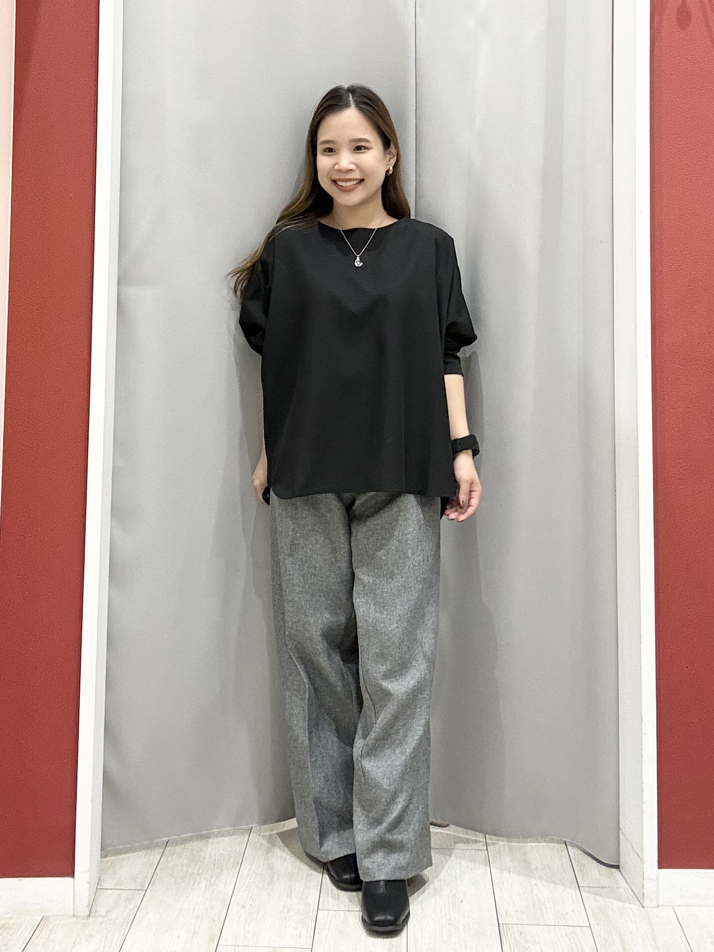 shioさんの「SHOO･LA･RUE｜【2点セット／着方いろいろ】ビスチェ&times;センタープレスパンツ セットアップ」を使ったコーディネート