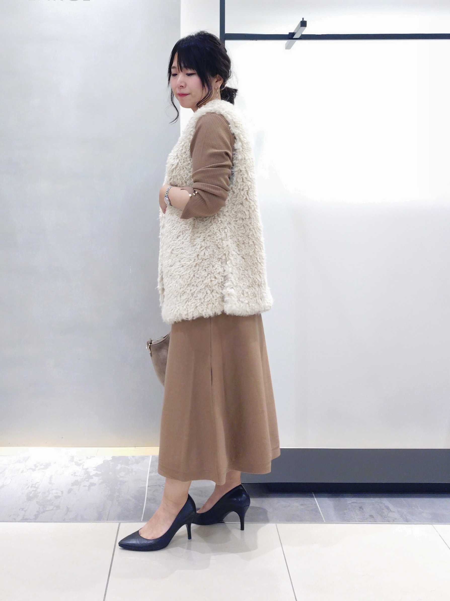TOMOMIさんの「INDIVI｜【一着でコーデ完成！】ニットコンビ 美スタイルワンピース」を使ったコーディネート