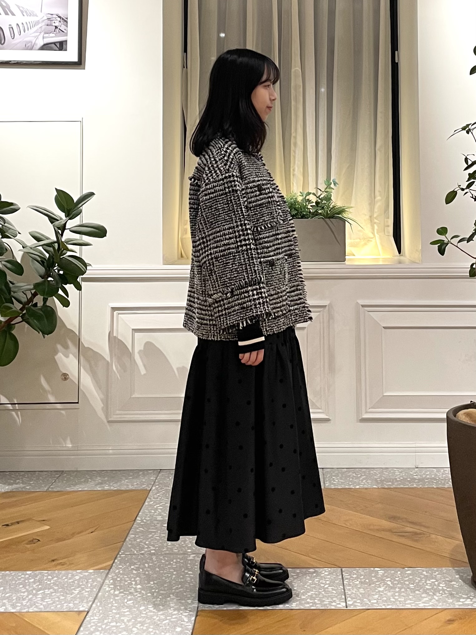 Lilyさんの「DRESSTERIOR｜グレンチェックツイードショートコート」を使ったコーディネート