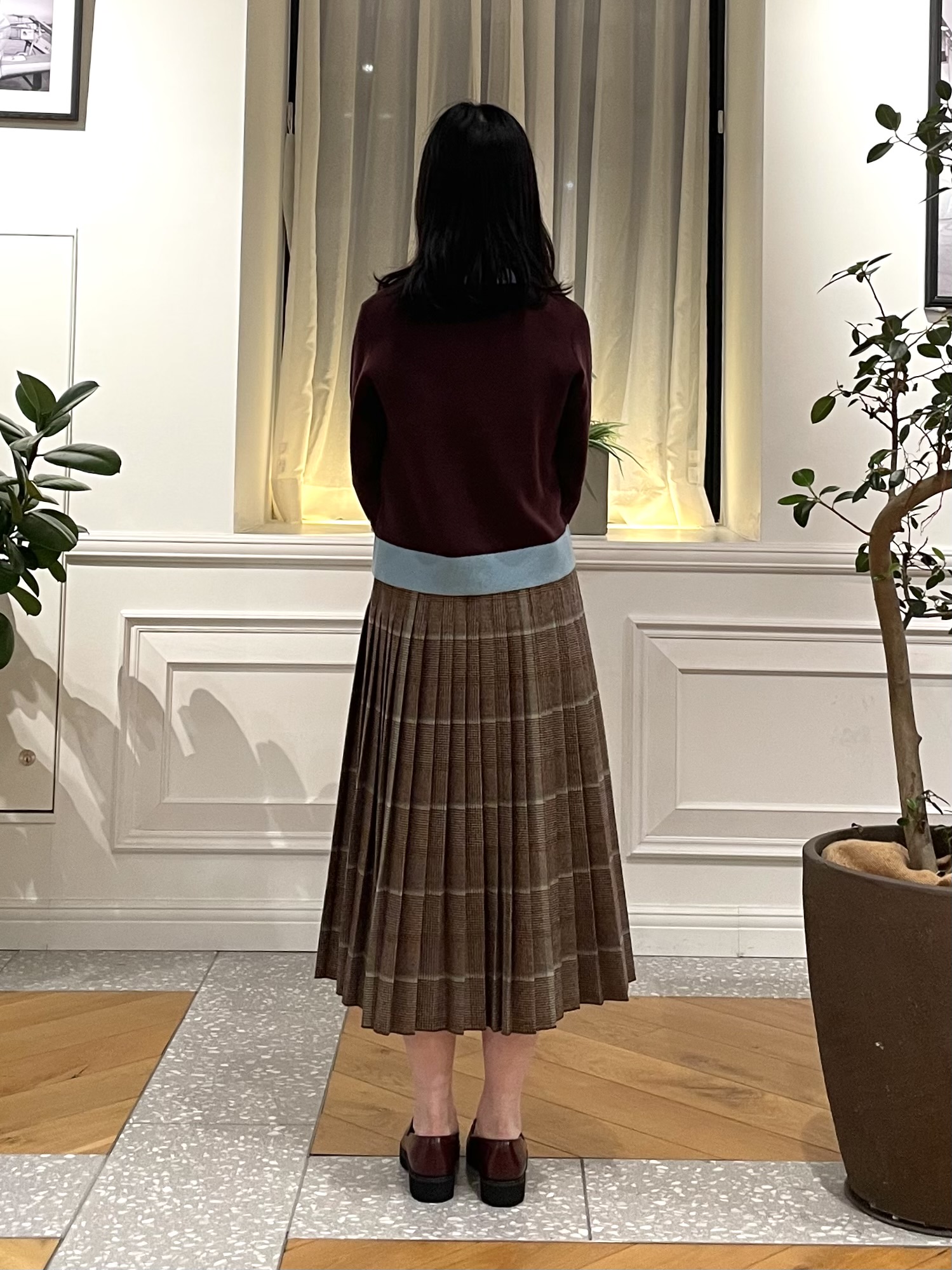 Lilyさんの「DRESSTERIOR｜【マシンウォッシャブル】コットンカシミヤバイカラーカーディガン」を使ったコーディネート
