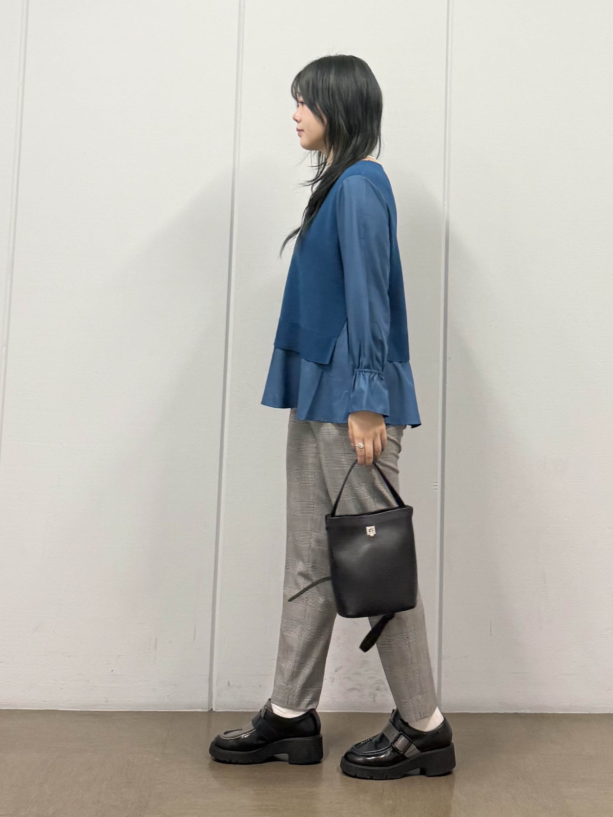 mizukiさんの「INDIVI｜【洗える／1枚でコーデ完成】重ね着風ニットトップス」を使ったコーディネート