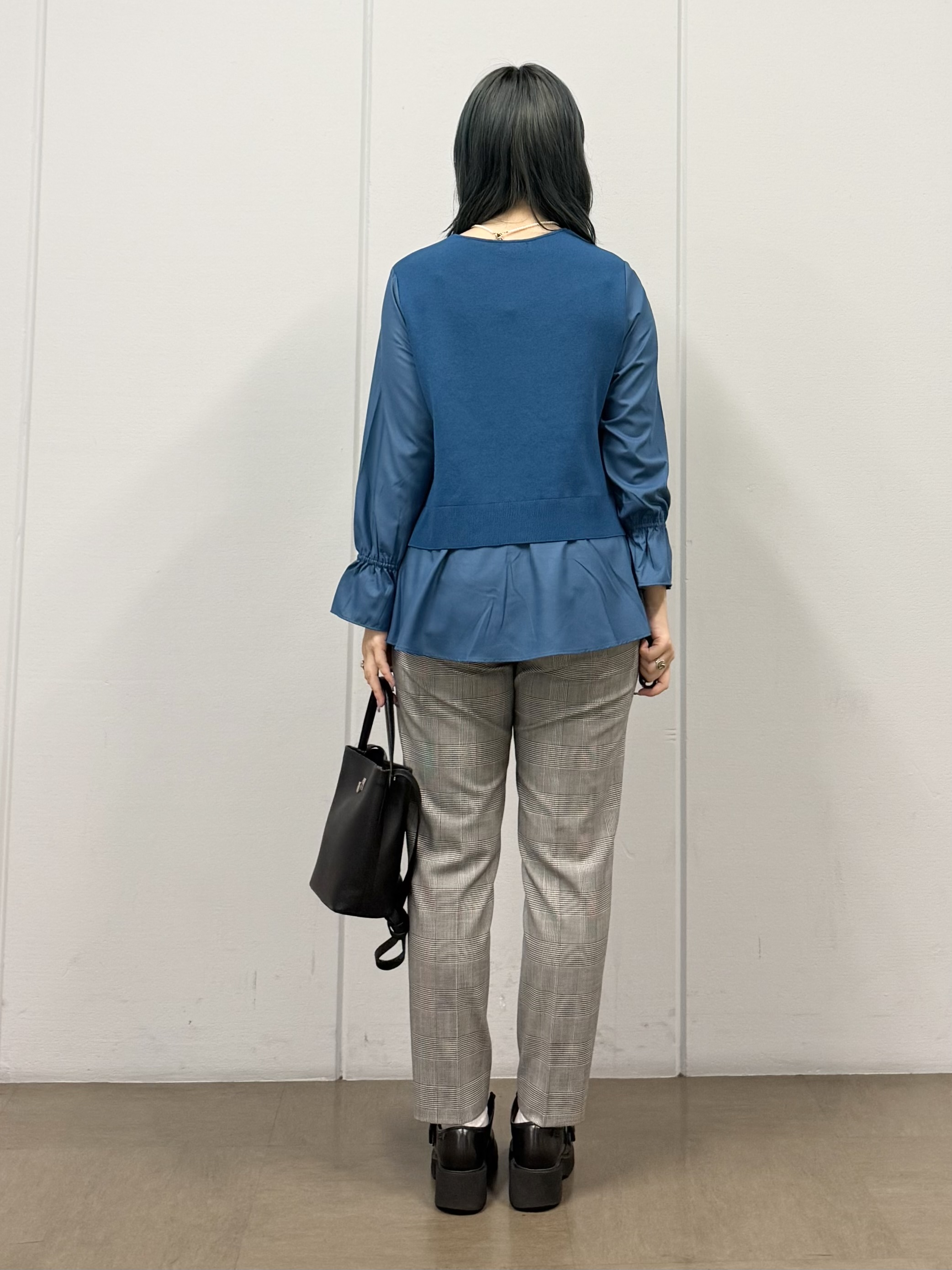 mizukiさんの「INDIVI｜【洗える／1枚でコーデ完成】重ね着風ニットトップス」を使ったコーディネート