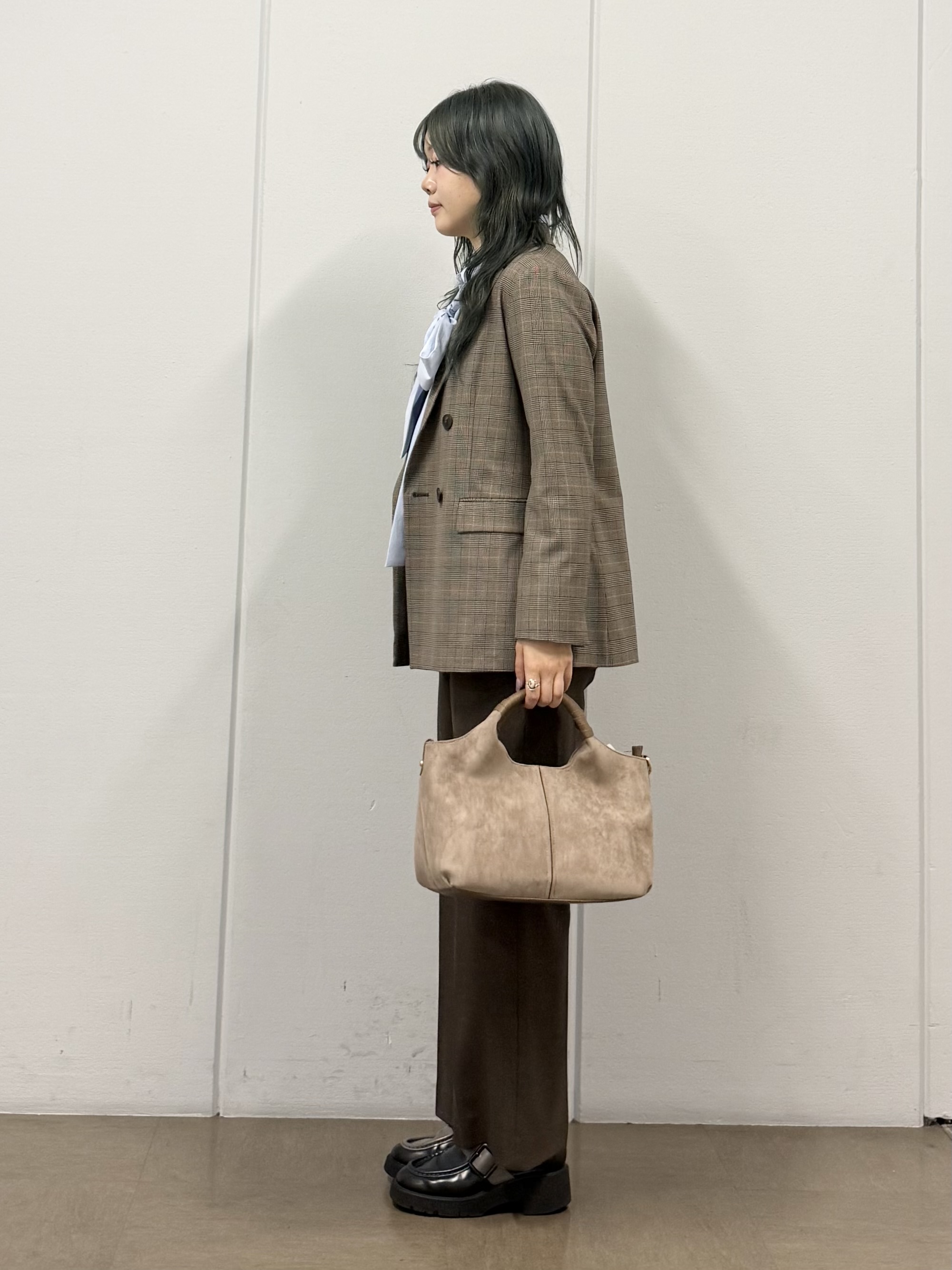 mizukiさんの「INDIVI｜【ストレッチ◎】取外し可ボウタイシャツ」を使ったコーディネート