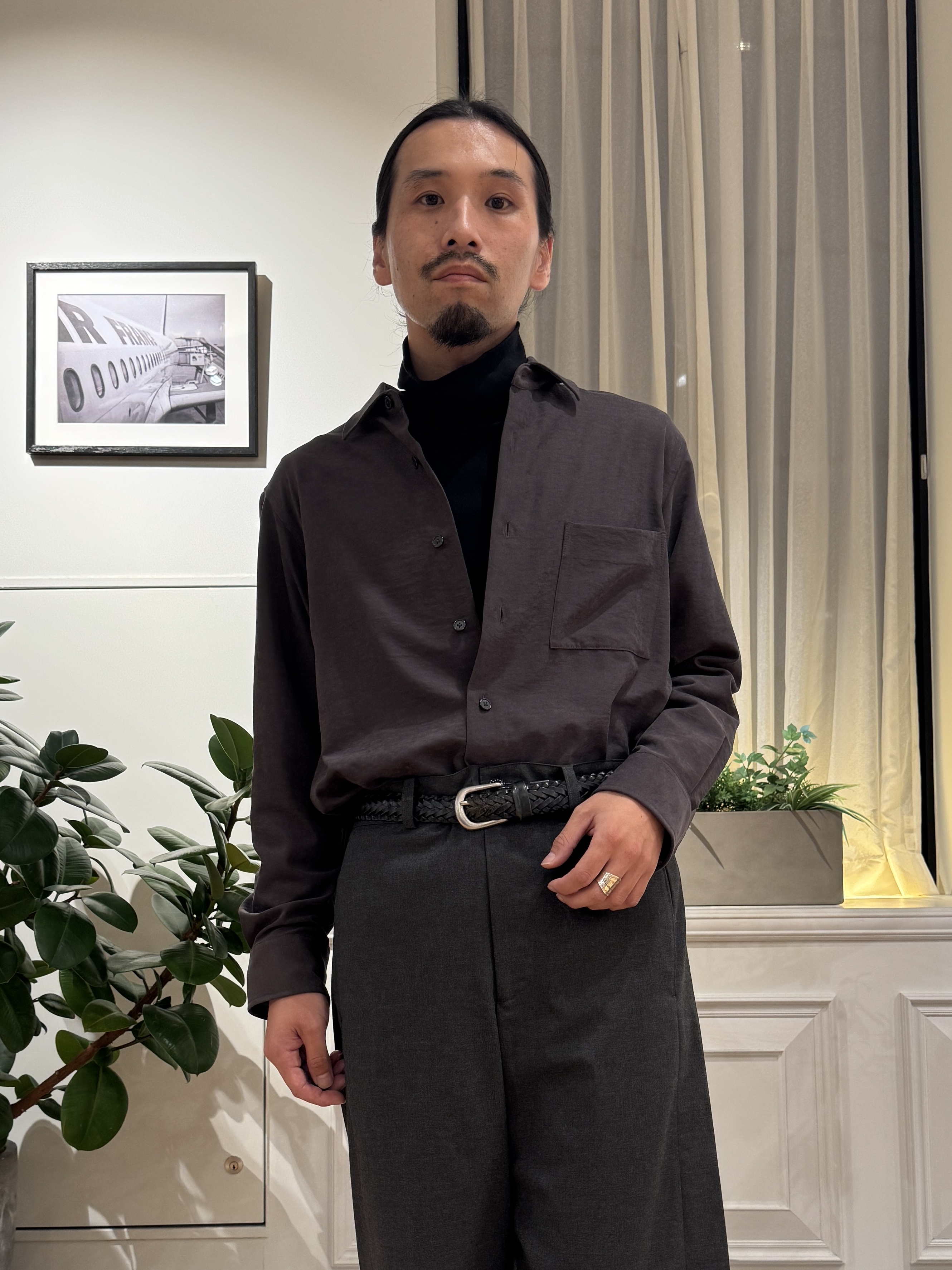 kawarataniさんの「DRESSTERIOR｜【ウォッシャブル】スウェードタッチ キュプラフィブリル シャツ」を使ったコーディネート