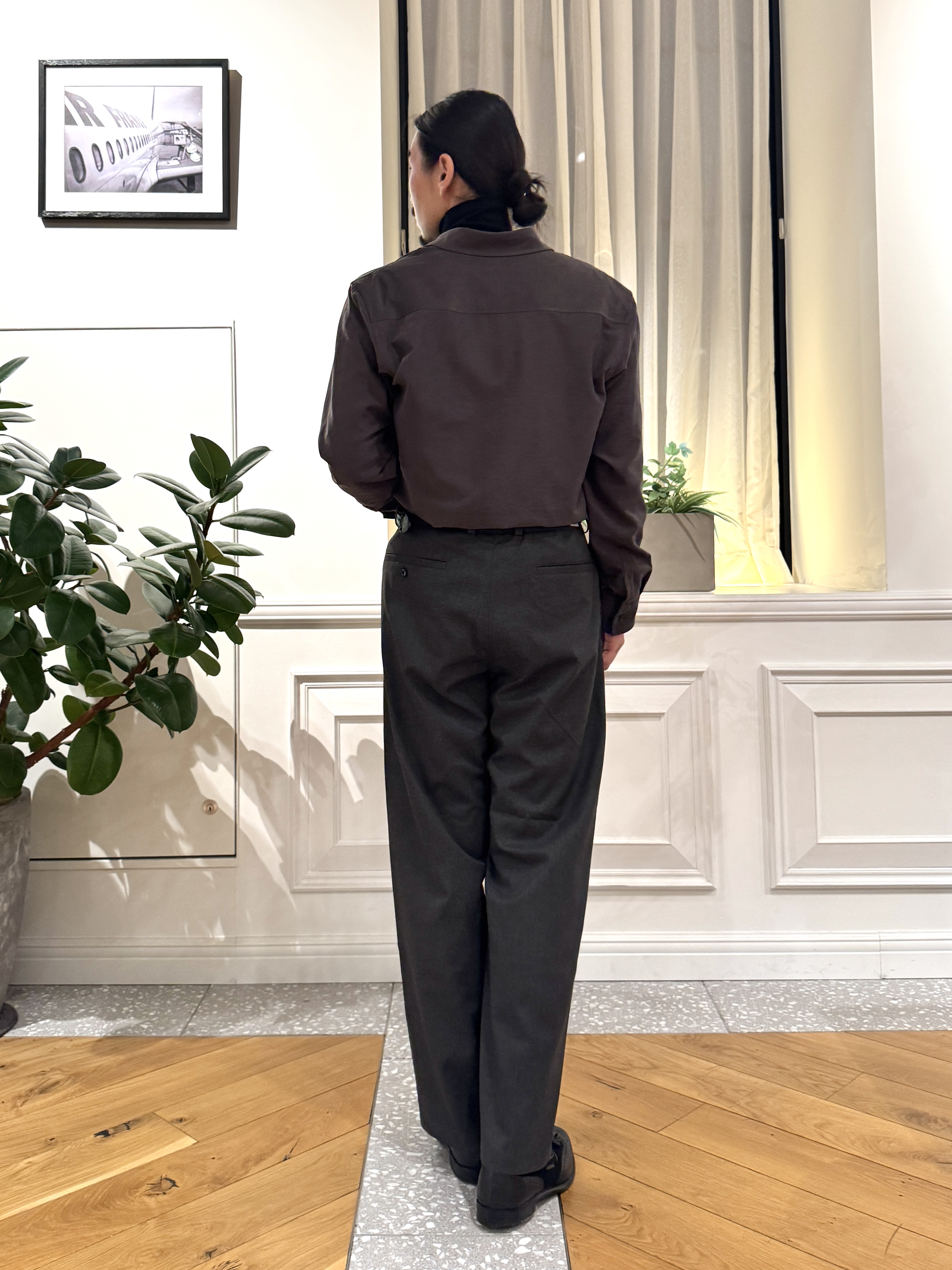 kawarataniさんの「DRESSTERIOR｜【ウォッシャブル】スウェードタッチ キュプラフィブリル シャツ」を使ったコーディネート