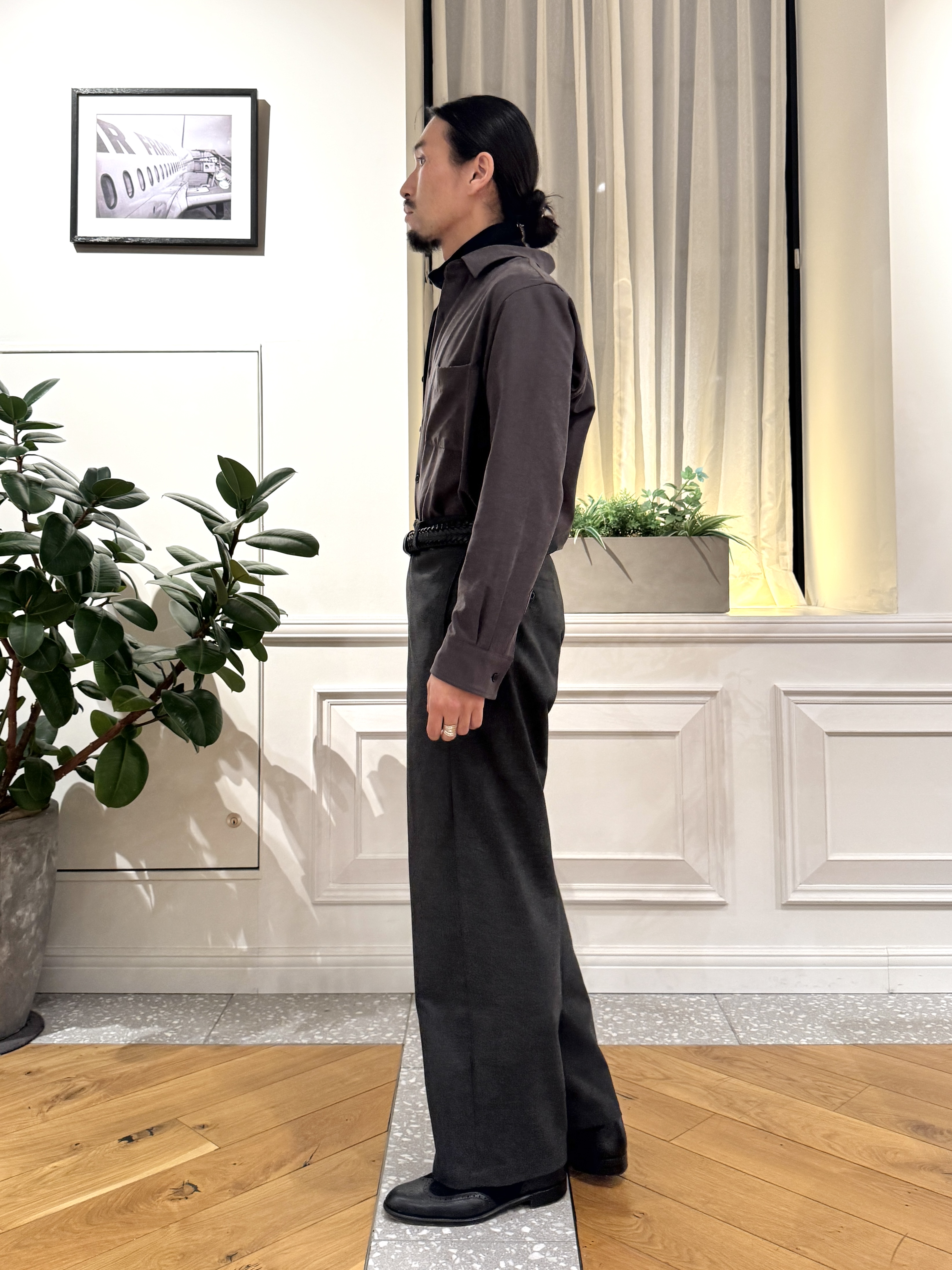 kawarataniさんの「DRESSTERIOR｜【ウォッシャブル】スウェードタッチ キュプラフィブリル シャツ」を使ったコーディネート